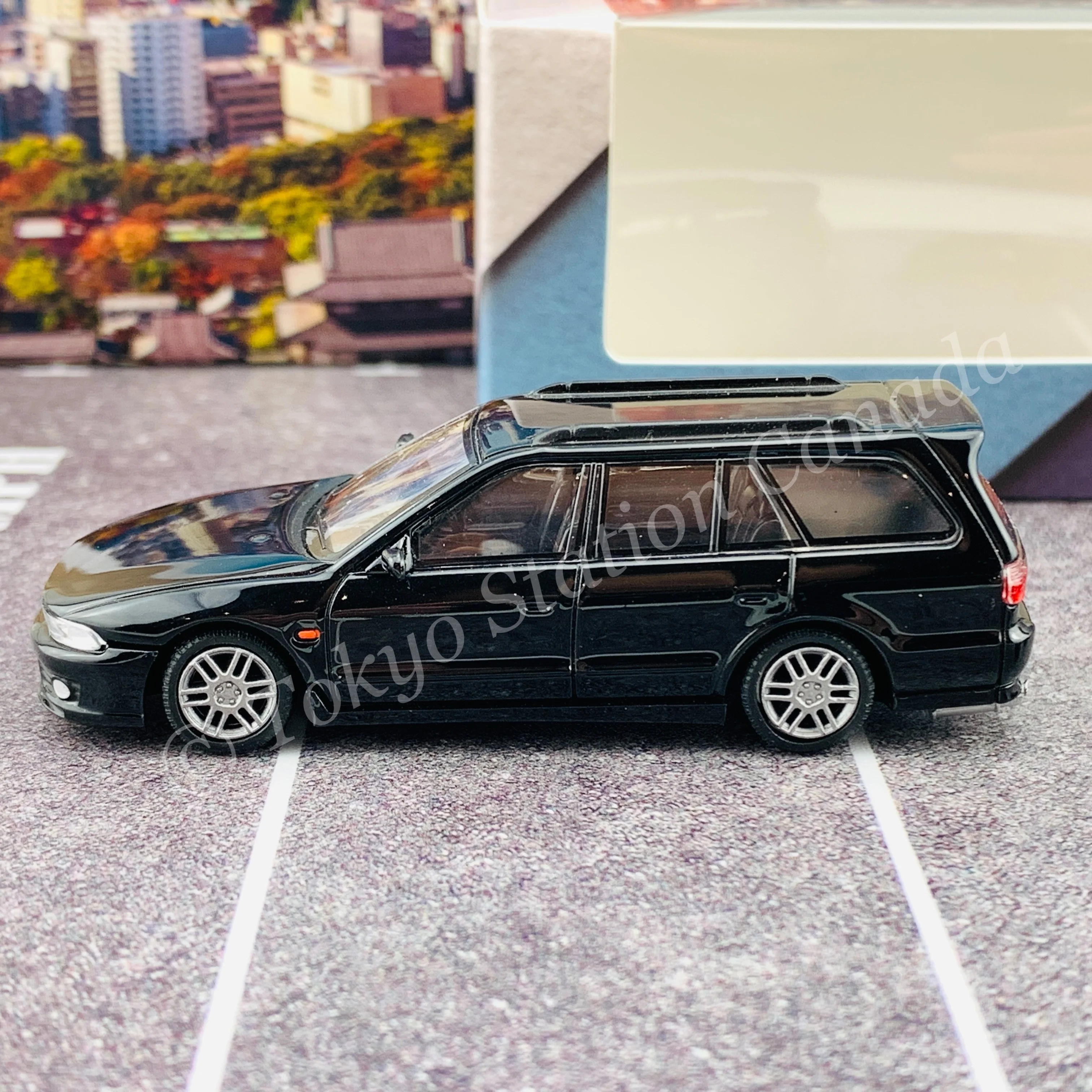 BM Creations JUNIOR 1/64 Mitsubishi Legnum VR4 BLACK RHD with Extra Wheels, Lowering Parts 64B0156 - Image 5