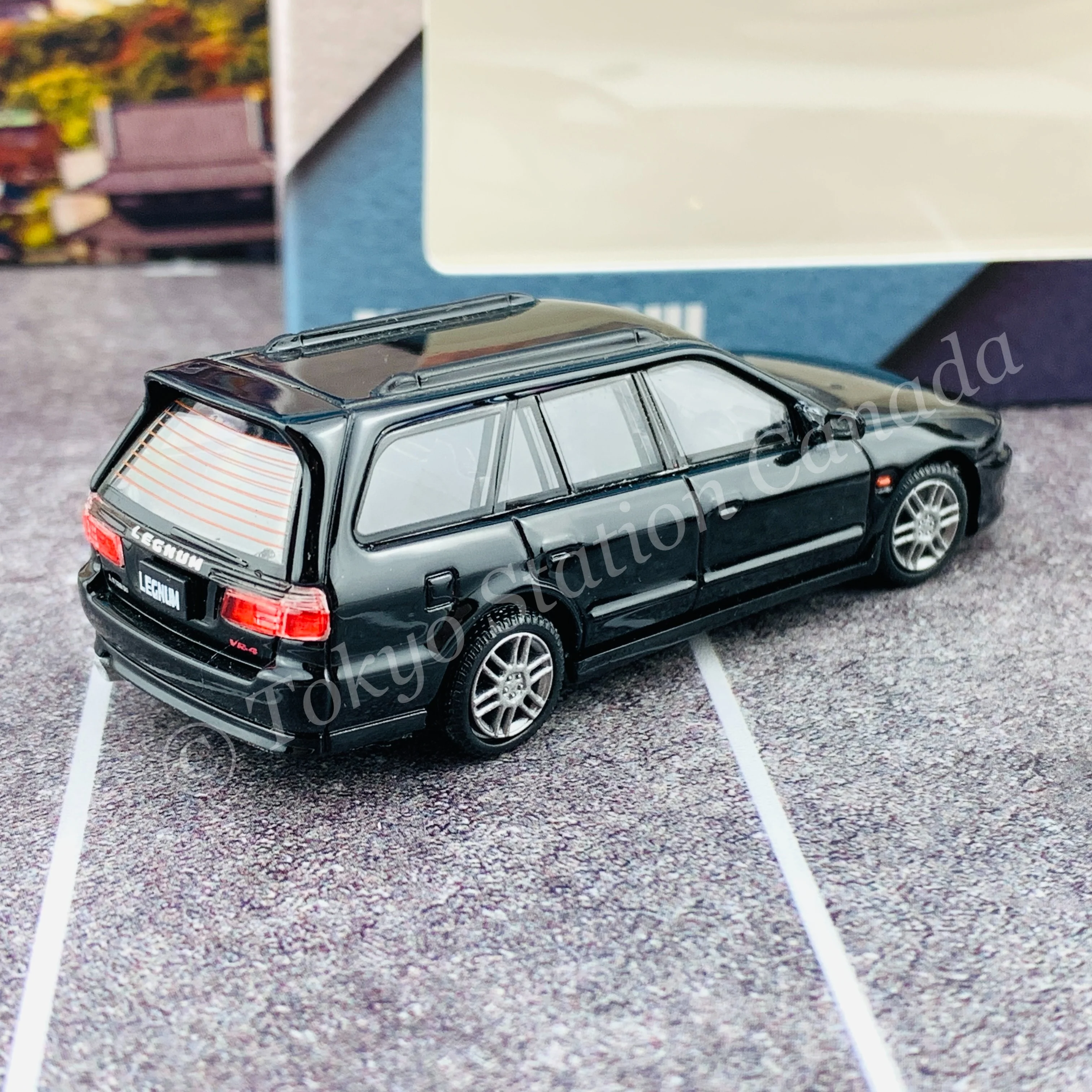BM Creations JUNIOR 1/64 Mitsubishi Legnum VR4 BLACK RHD with Extra Wheels, Lowering Parts 64B0156 - Image 6