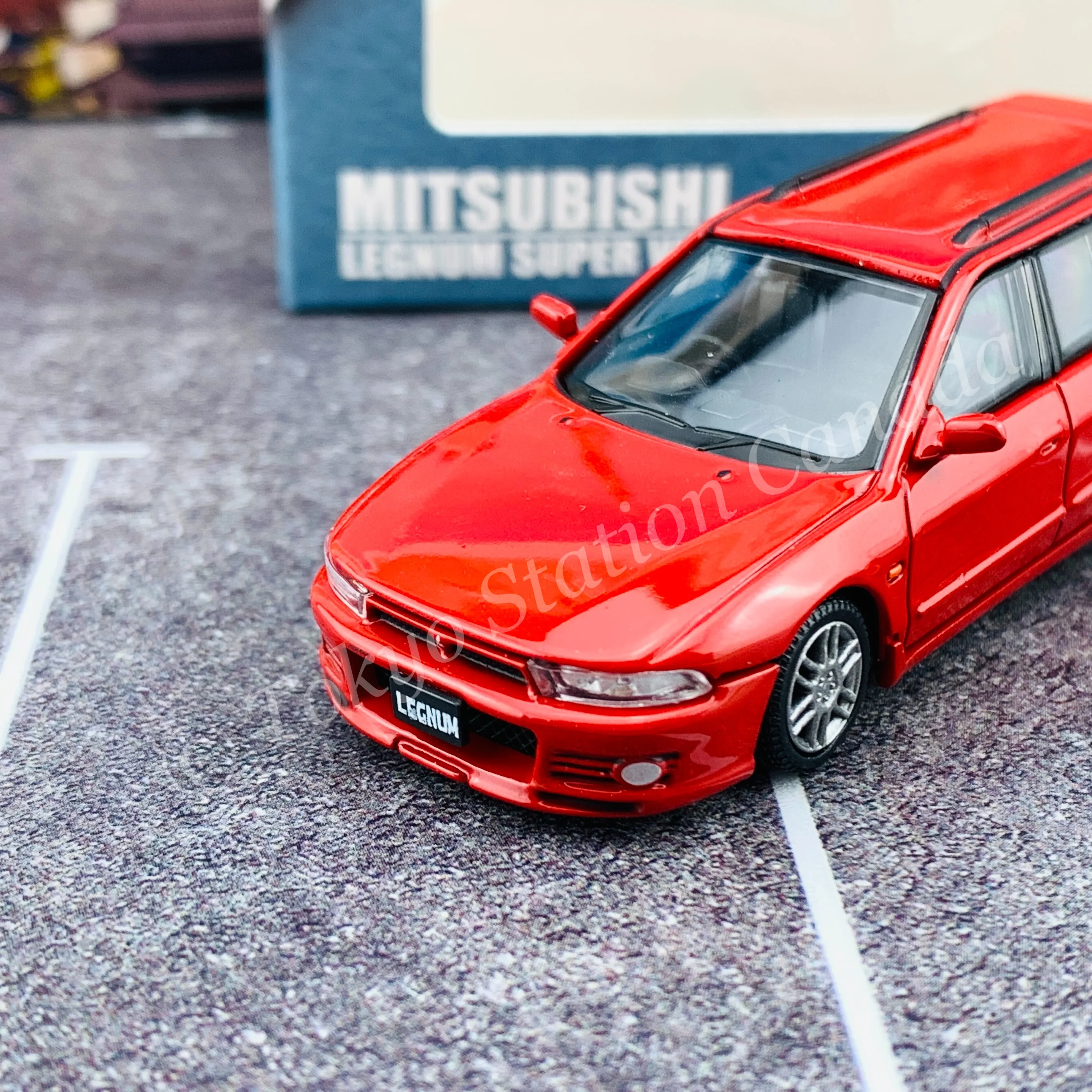 BM Creations JUNIOR 1/64 Mitsubishi Legnum VR4 RED RHD with Extra Wheels, Lowering Parts 64B0154 - Image 6
