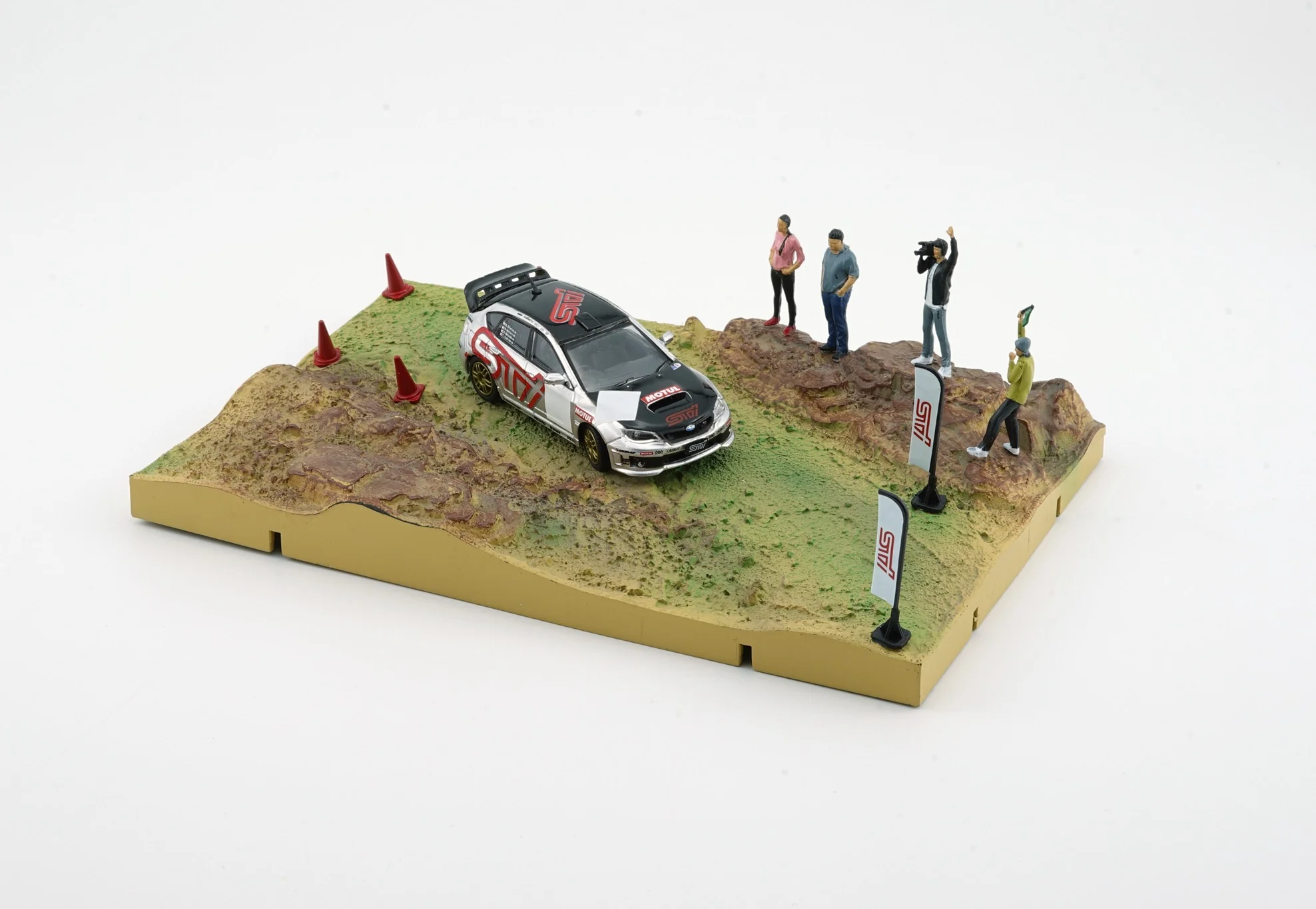 BM CREATIONS JUNIOR 1/64 Subaru 2009 IMPREZA WRX STI Rally with Grass Diorama RHD Christmas Version 64B0244 - Image 2