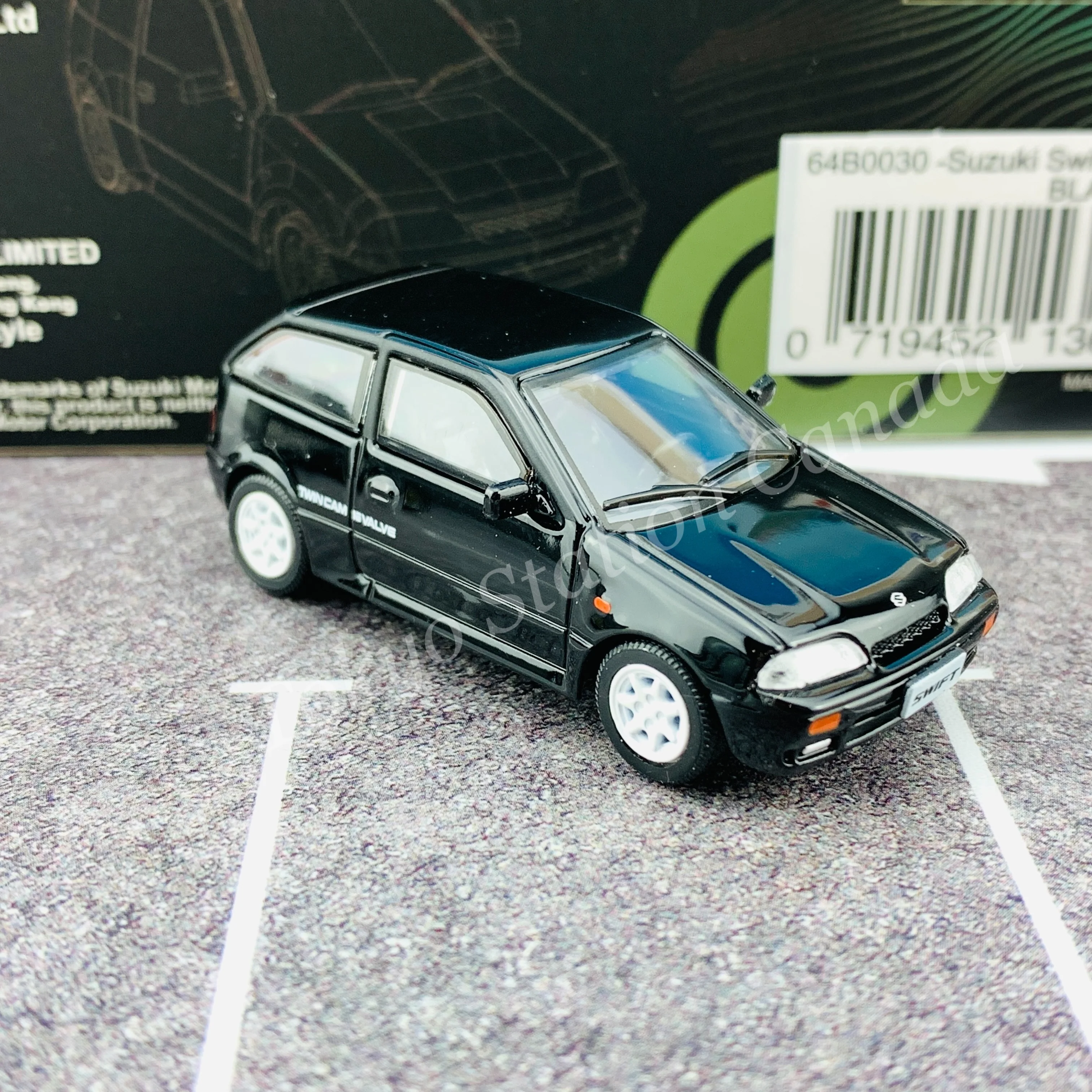BM CREATIONS JUNIOR 1/64 Suzuki Swift 1989 BLACK LHD with Extra Wheels, Lowering Parts 64B0030 - Image 4