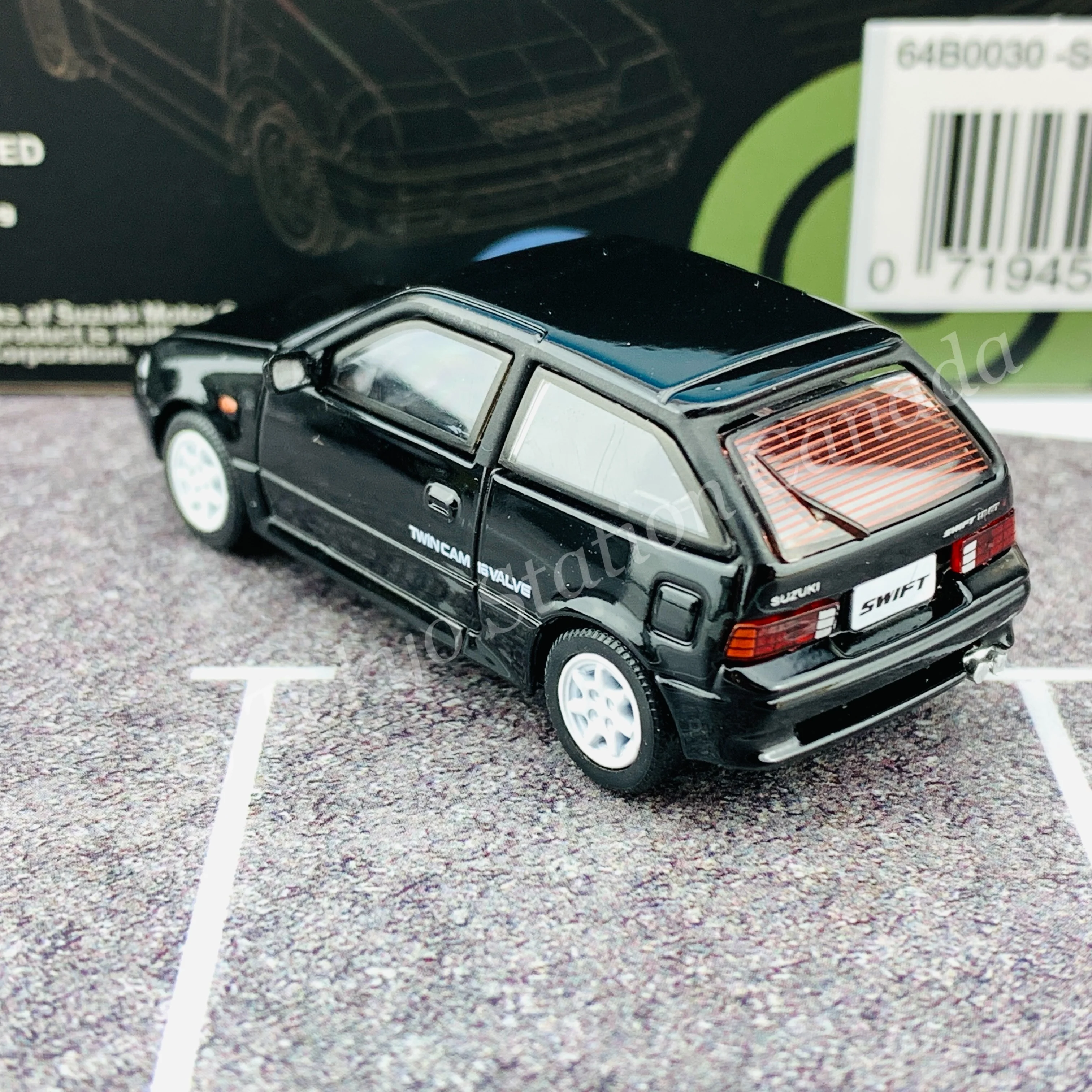 BM CREATIONS JUNIOR 1/64 Suzuki Swift 1989 BLACK LHD with Extra Wheels, Lowering Parts 64B0030 - Image 7