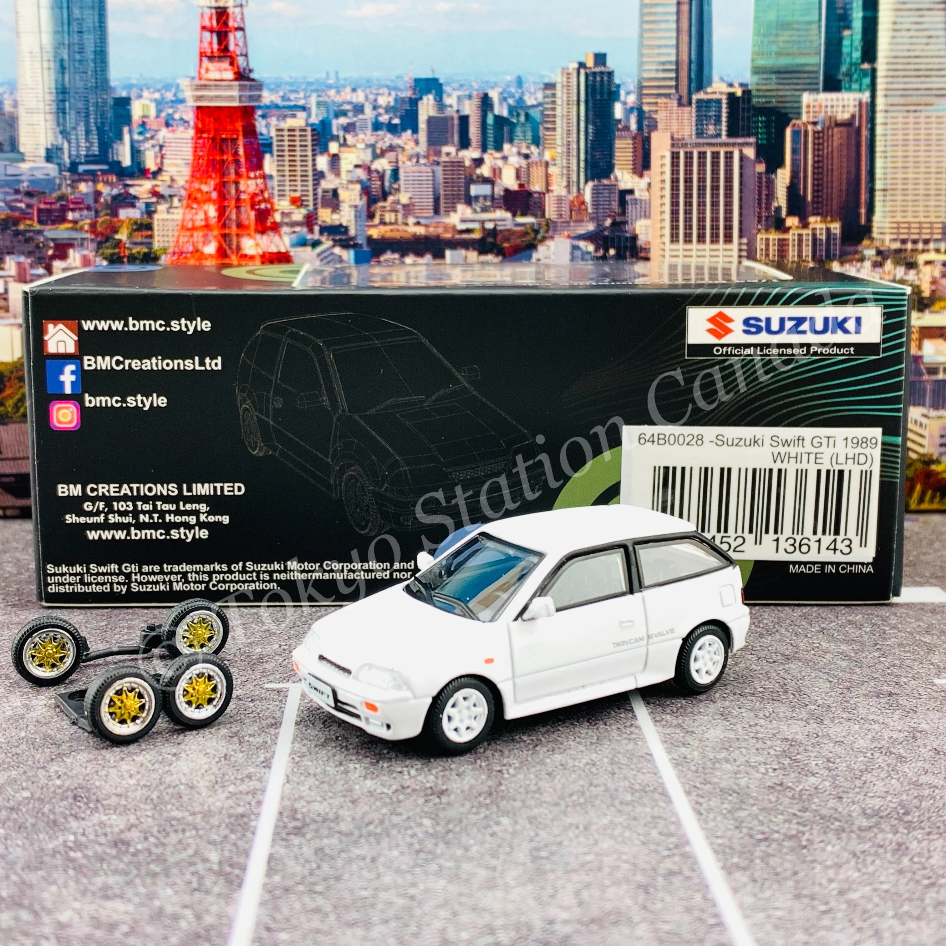 BM CREATIONS JUNIOR 1/64 Suzuki Swift 1989 WHITE LHD with Extra Wheels, Lowering Parts 64B0028