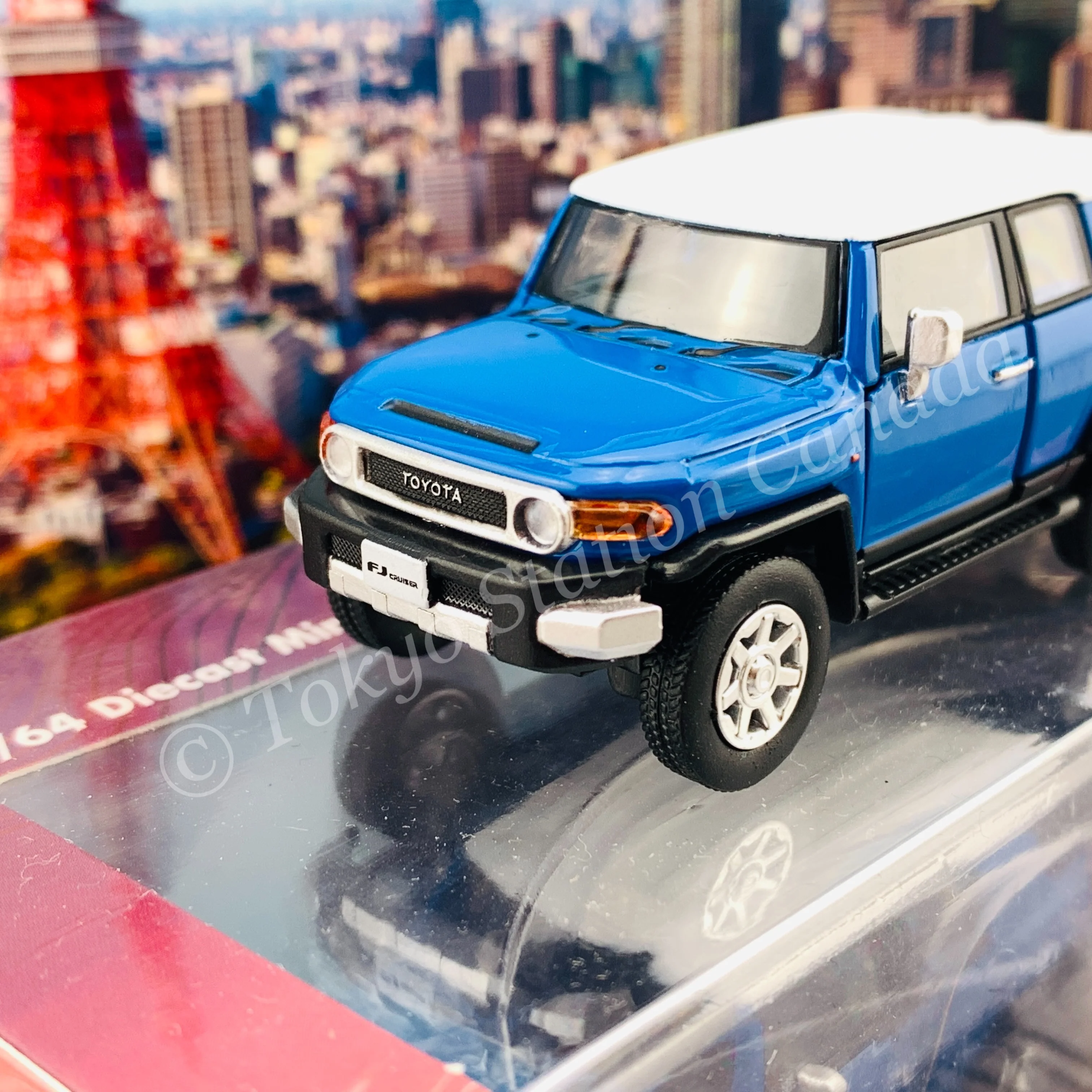 BM Creations JUNIOR 1/64 Toyota 2015 FJ Cruiser Blue RHD 64B0134 - Image 2