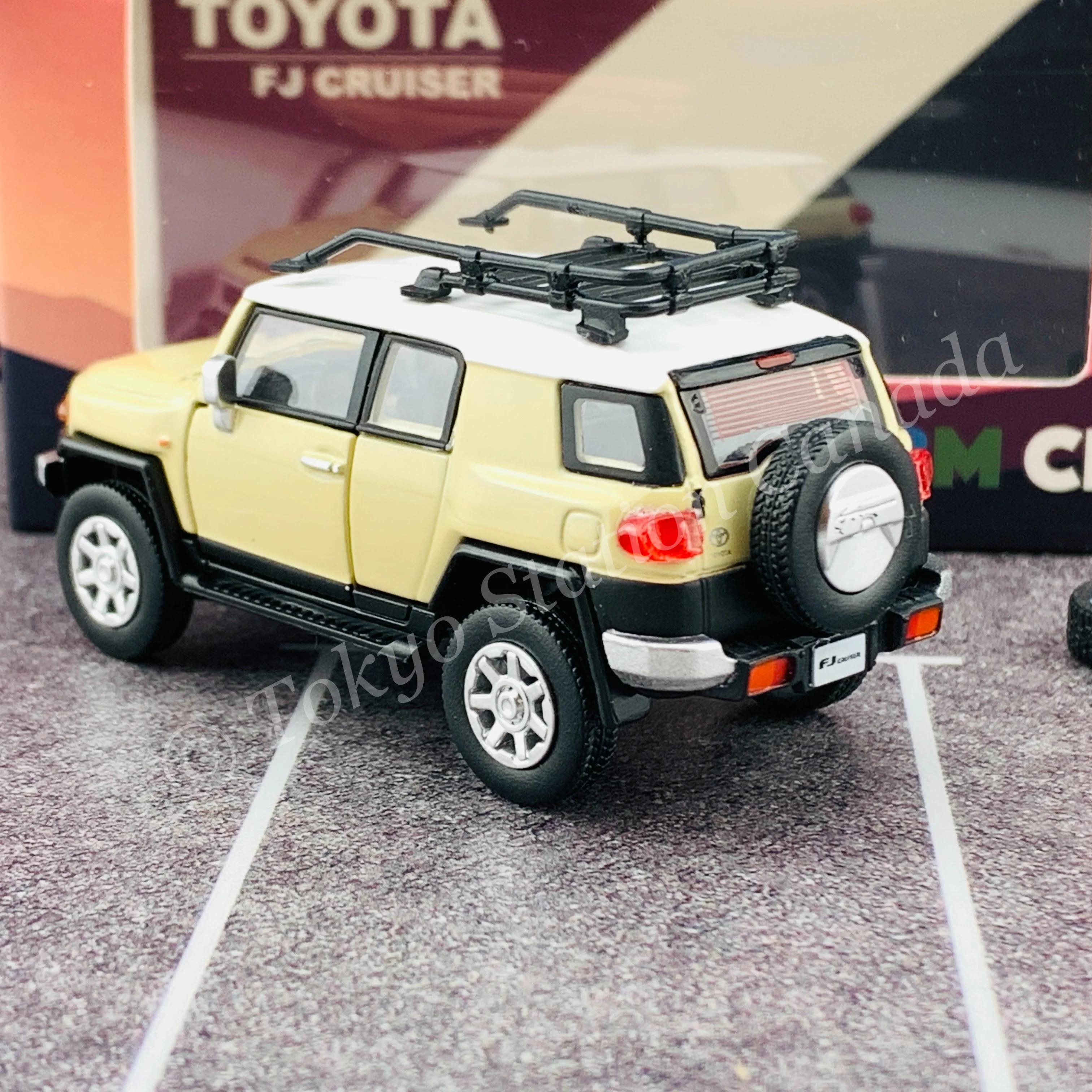 BM CREATIONS JUNIOR 1/64 Toyota 2015 FJ Cruiser - Ivory LHD 64B0137 - Image 3