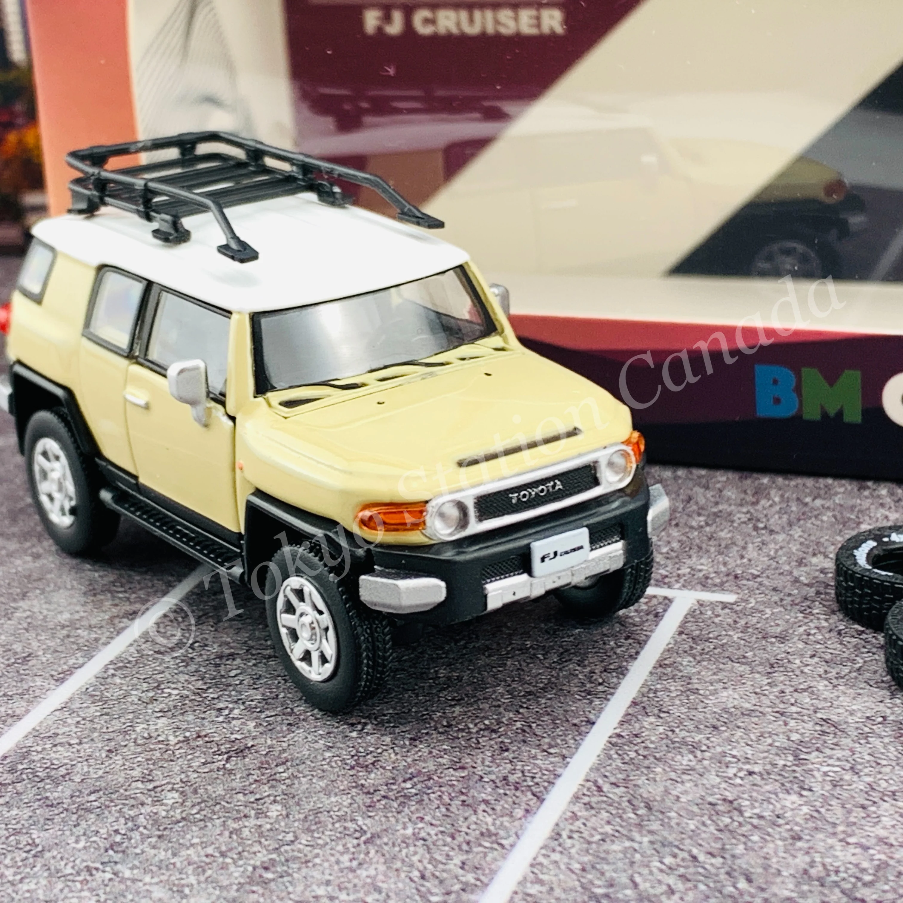 BM CREATIONS JUNIOR 1/64 Toyota 2015 FJ Cruiser - Ivory LHD 64B0137 - Image 5