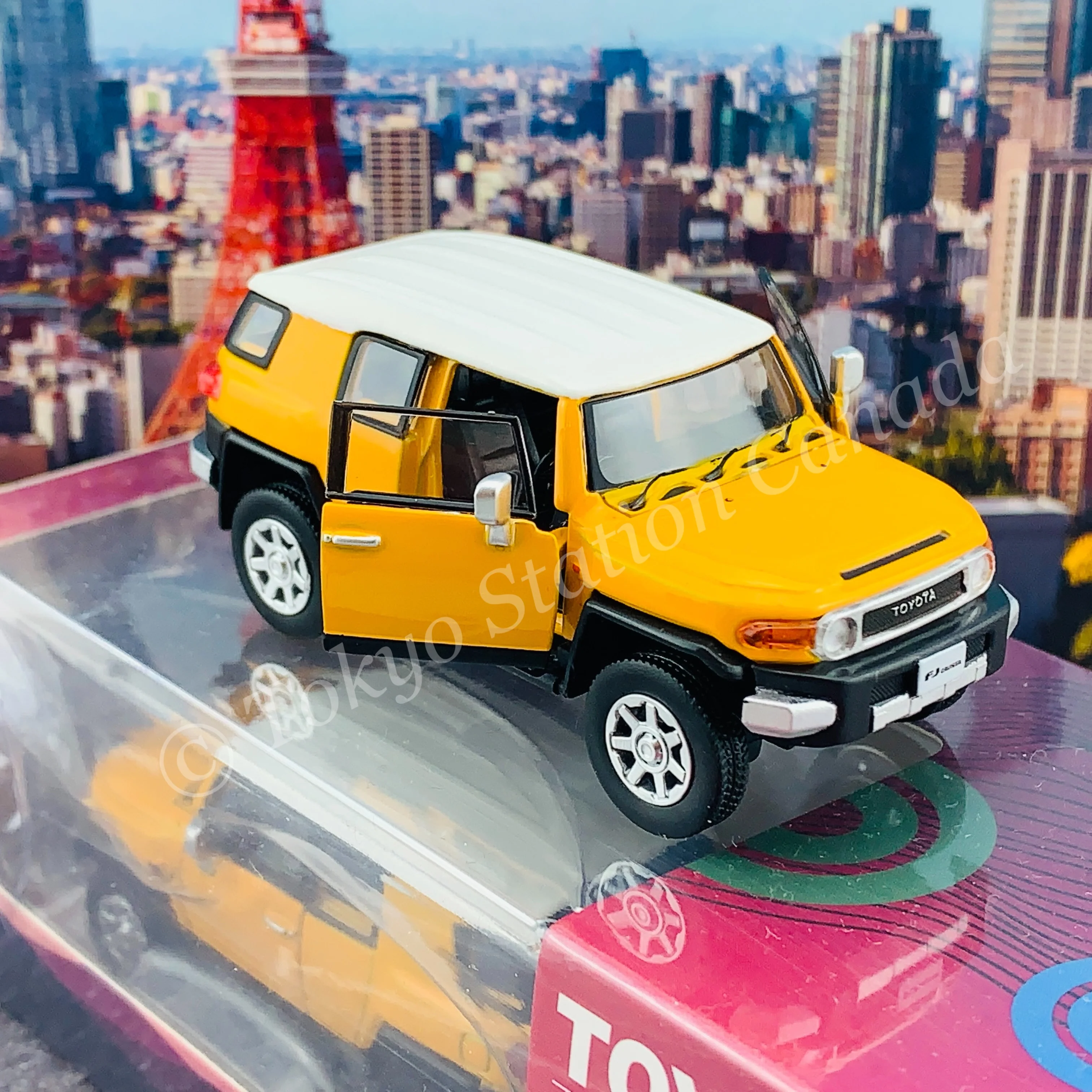 BM Creations JUNIOR 1/64 Toyota 2015 FJ Cruiser Yellow RHD 64B0132 - Image 5