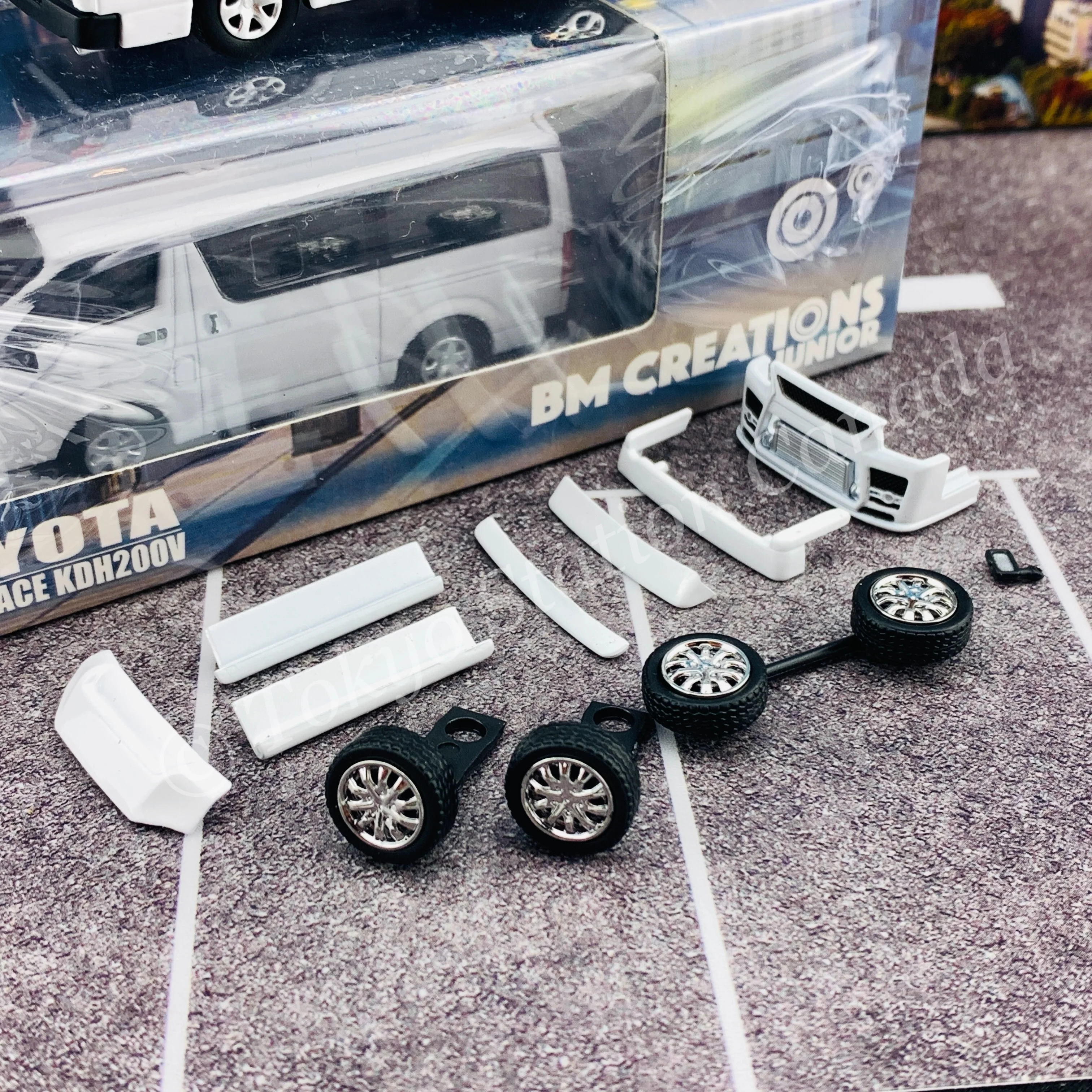 BM CREATIONS JUNIOR 1/64 Toyota 2015 Hiace KDH200V WHITE RHD with Extra Wheels, Lowering Parts and Body Kit 64B0142 - Image 2