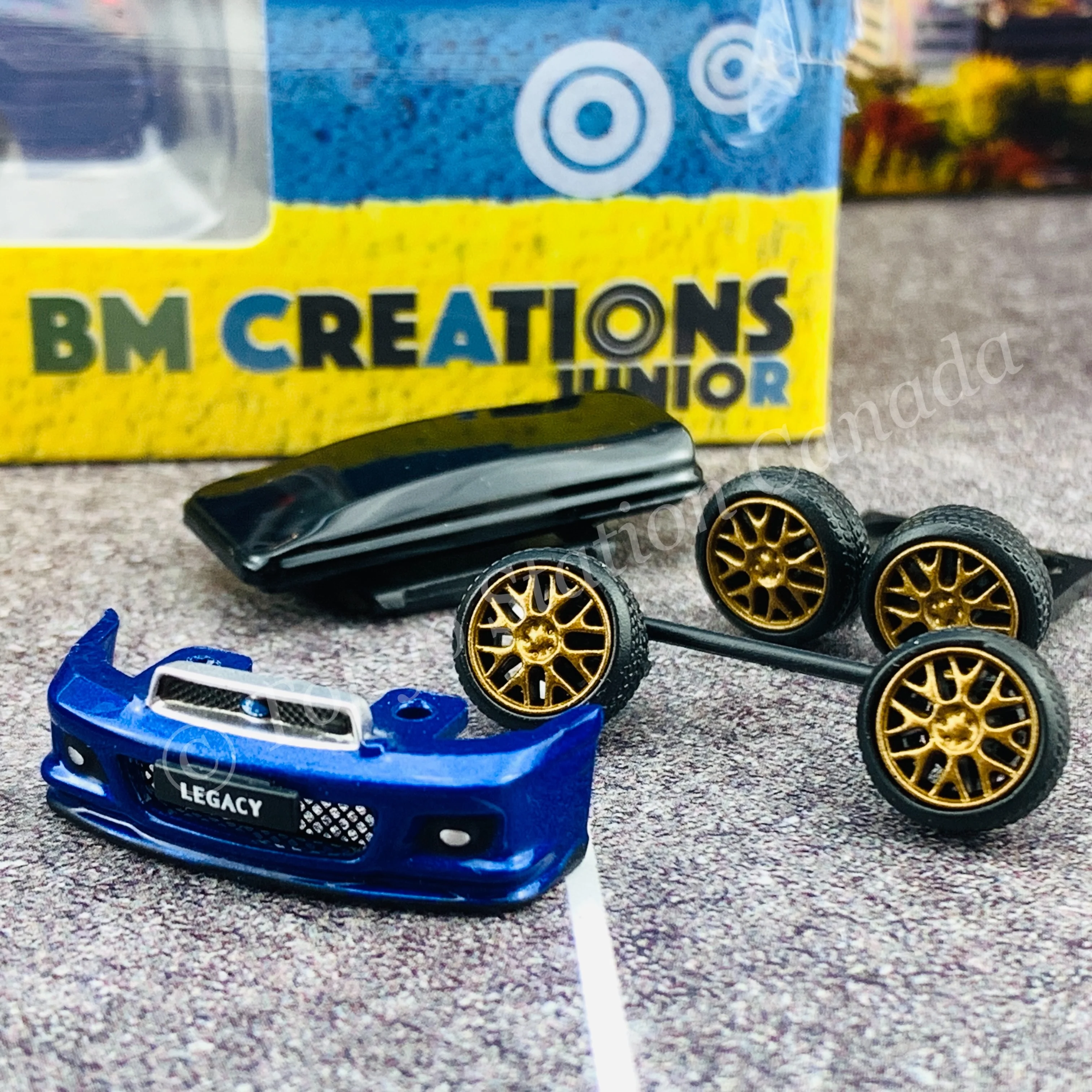 BM Creations JUNIOR 1/64 Subaru 2002 Legacy E-tune II BLUE RHD with Extra Wheels, Lowering Parts 64B0150 - Image 2