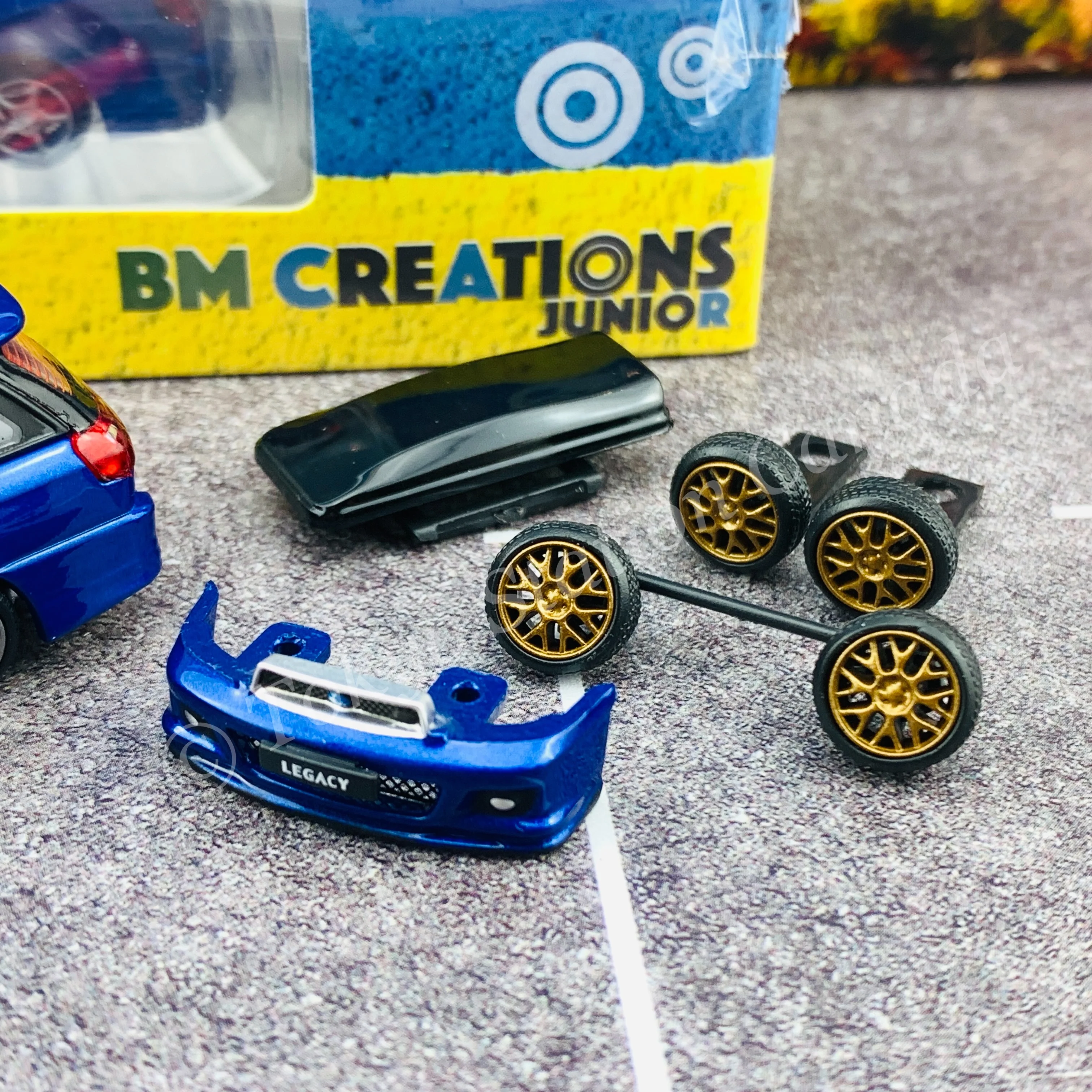 BM Creations JUNIOR 1/64 Subaru 2002 Legacy E-tune II BLUE RHD with Extra Wheels, Lowering Parts 64B0150 - Image 3