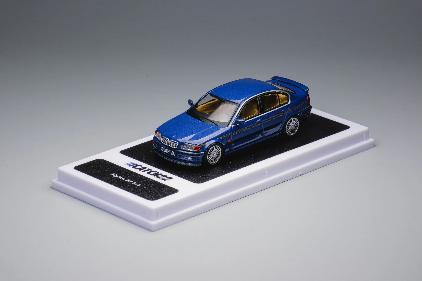 Catch-22 1/64 Alpina B3 3.3 Blue - Image 4