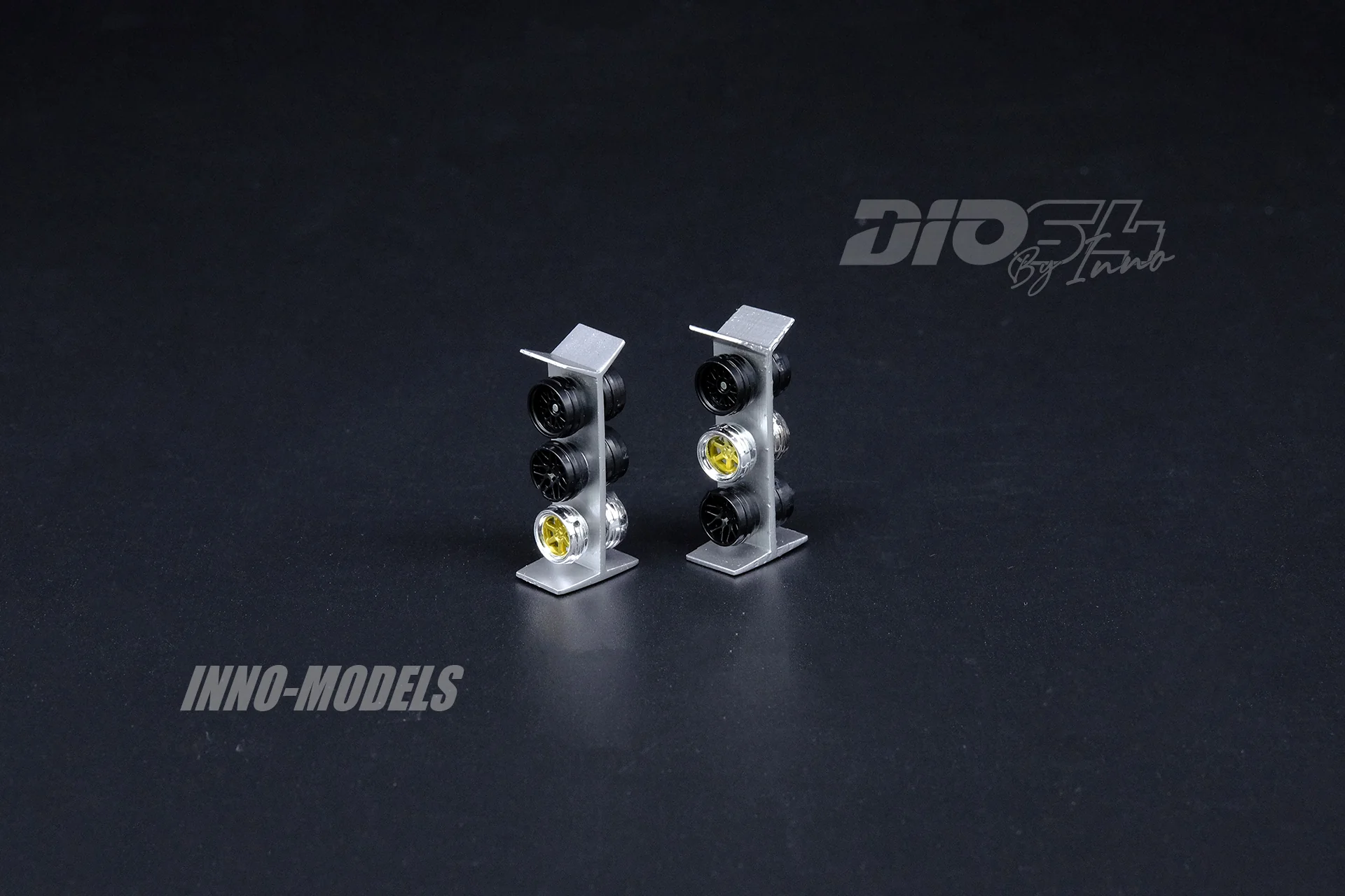DIO64 by INNO 1/64 LBWK Auto Salon Diorama Included 997 LBWK Chrome and 3 figures DIO64-001 - Image 6