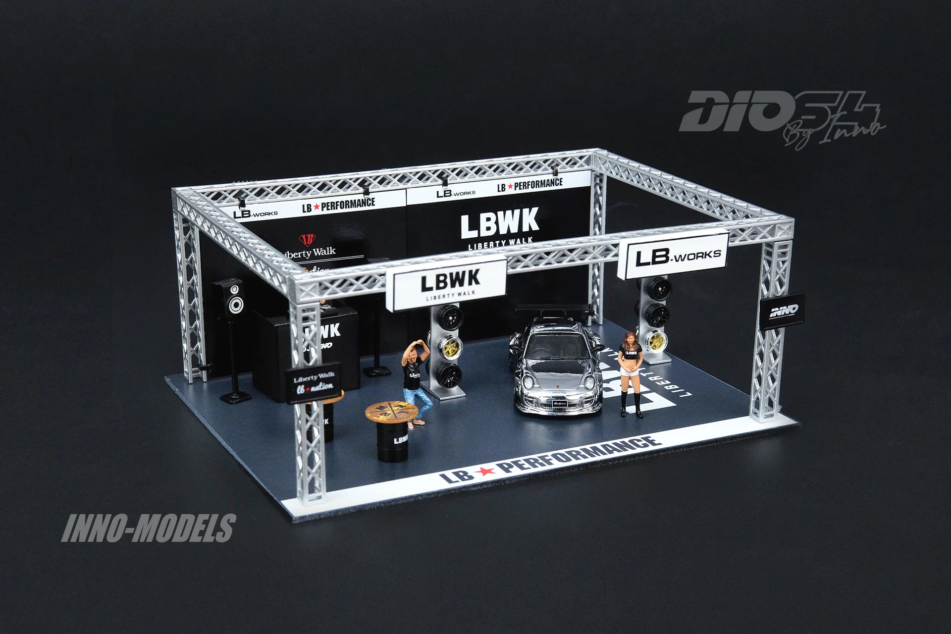 DIO64 by INNO 1/64 LBWK Auto Salon Diorama Included 997 LBWK Chrome and 3 figures DIO64-001 - Image 8
