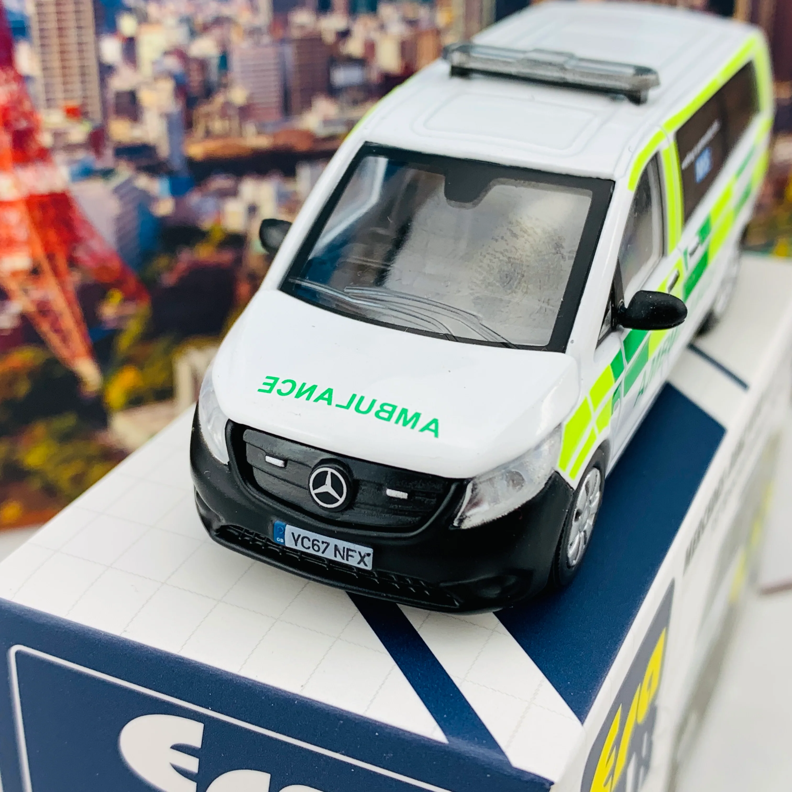 ERA CAR 37 1/64 Mercedes-Benz Vito - NHS Ambulance . 1ST Special Edition MB20VITRF37 - Image 5