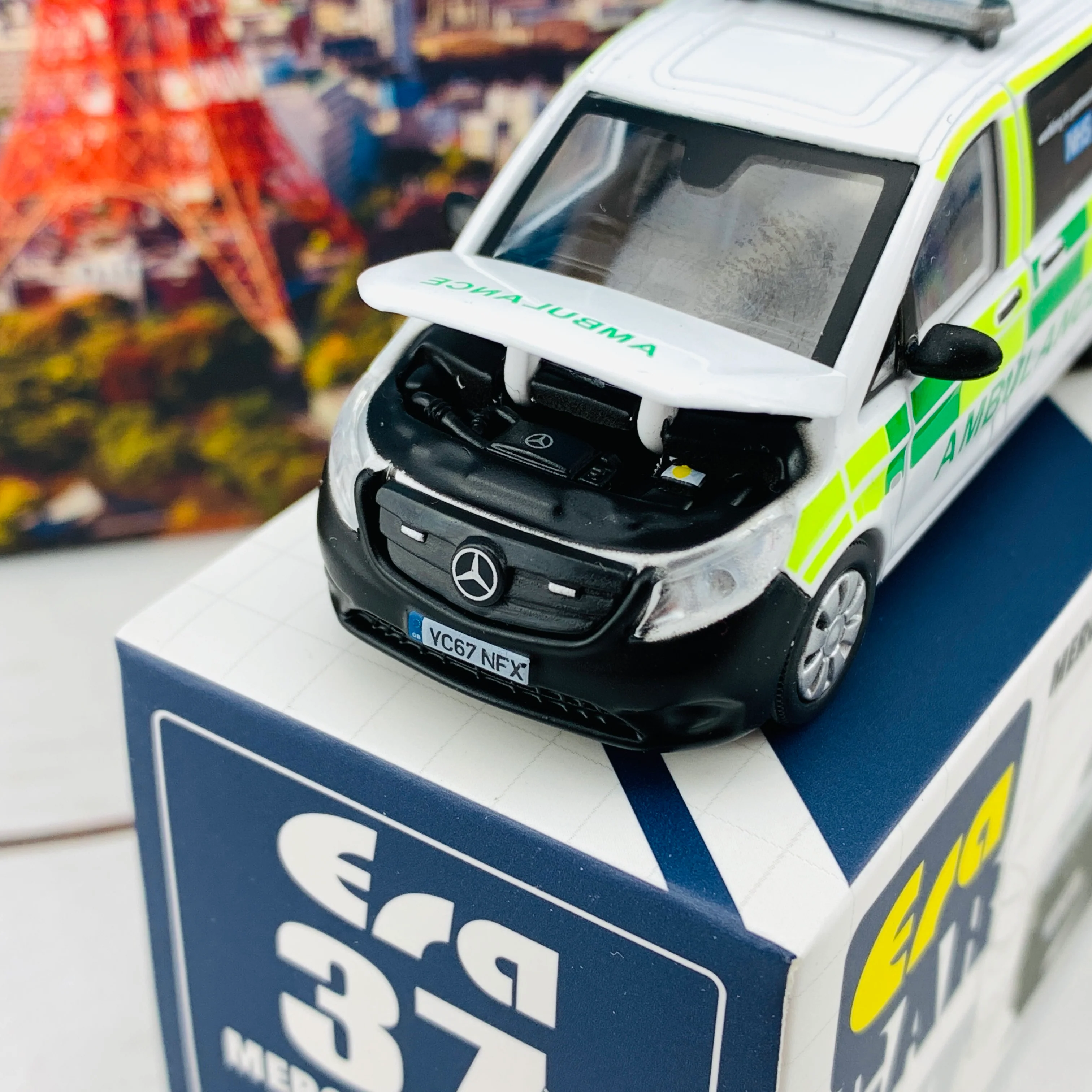 ERA CAR 37 1/64 Mercedes-Benz Vito - NHS Ambulance . 1ST Special Edition MB20VITRF37 - Image 6