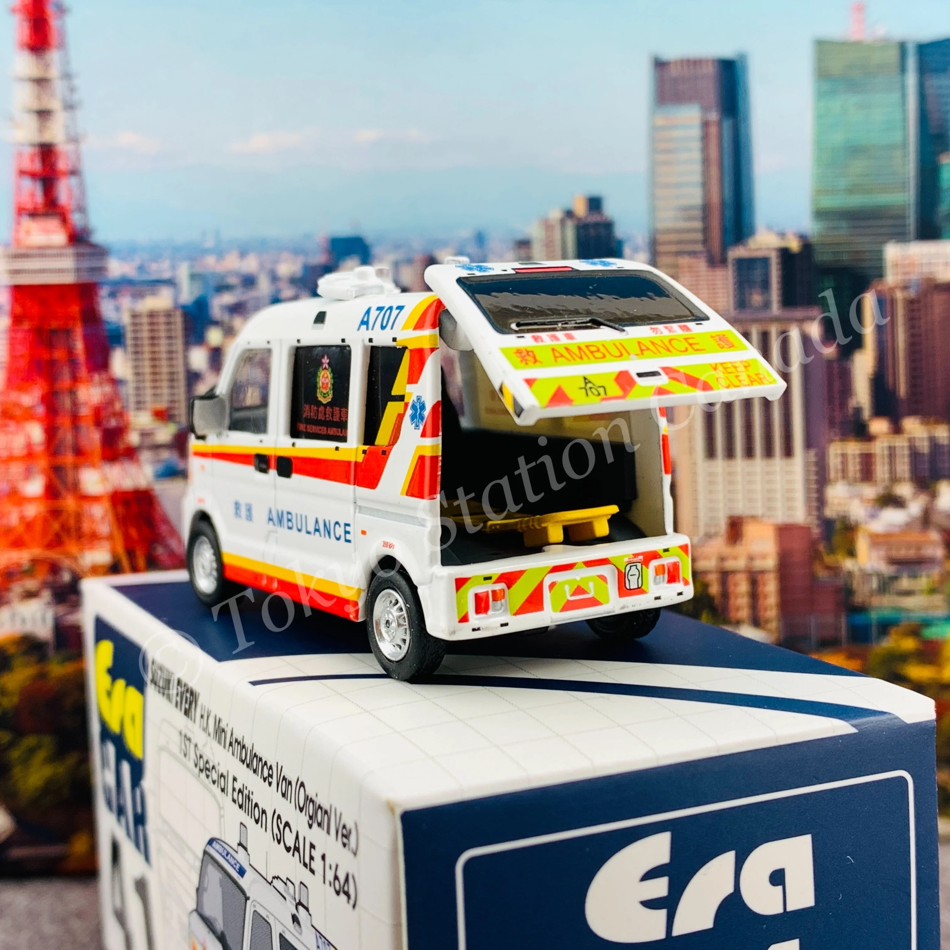 ERA CAR 1/64 Suzuki Every H.K. Mini Ambulance Van (Original Version) 1st Special Edition SU19EVERF41 - Image 6
