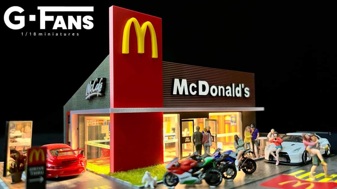 G-FANS 1/64 Diorama with LED Light McDonald's 710033 - Image 3