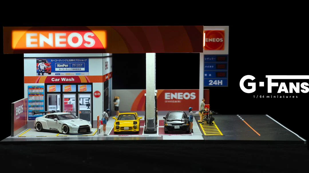 AD x G-FANS 1/64 ENEOS Gas Station with 2 Metal Figures (North American Exclusive Edition) AD-710038GF - Image 4