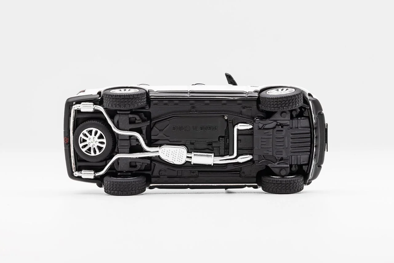 GCD 1/64 Land Rover Discovery BLACK LHD KS-058-337 - Image 2