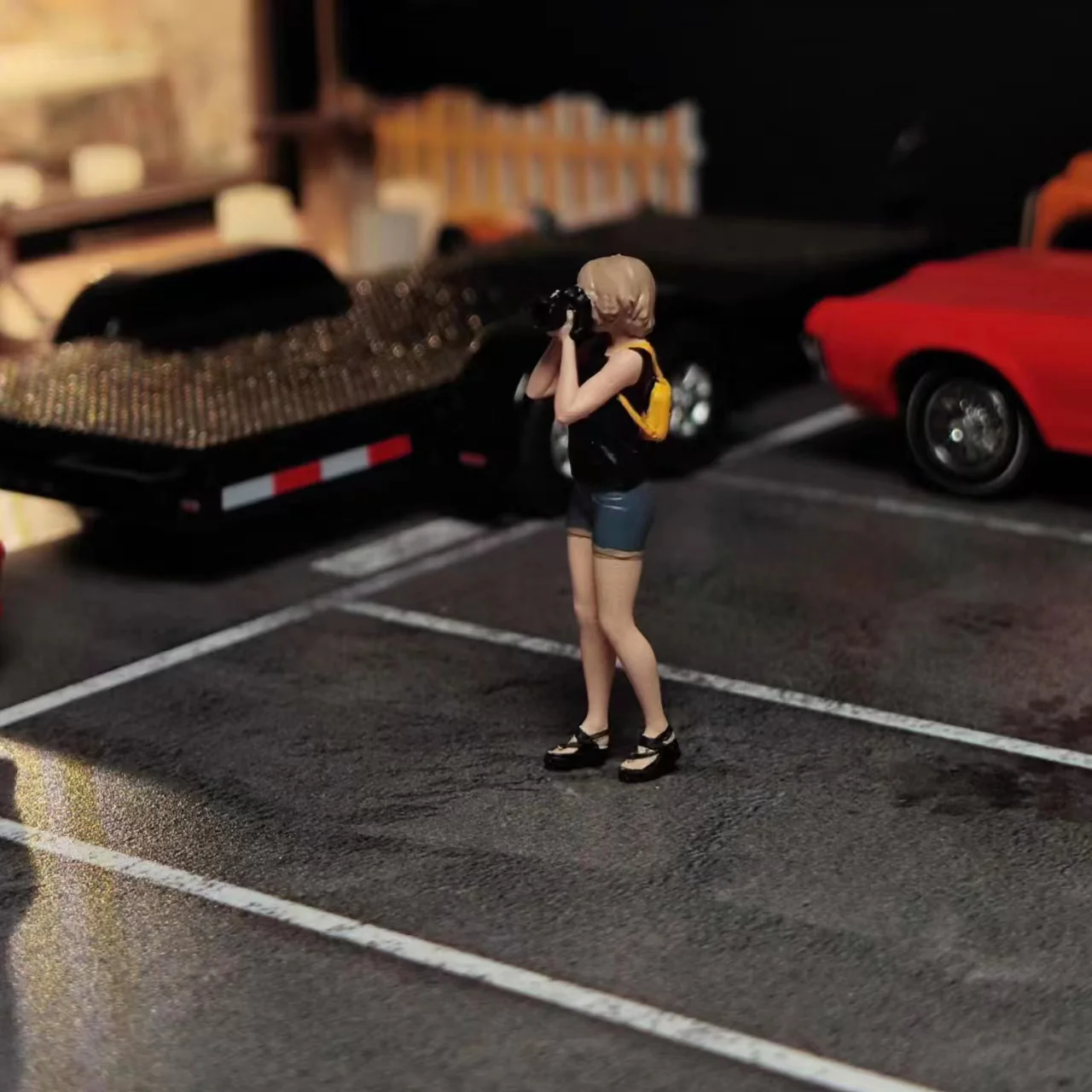 GX-DIORAMA 1/64 Figurine set "Female Photographer Duo" - Image 5