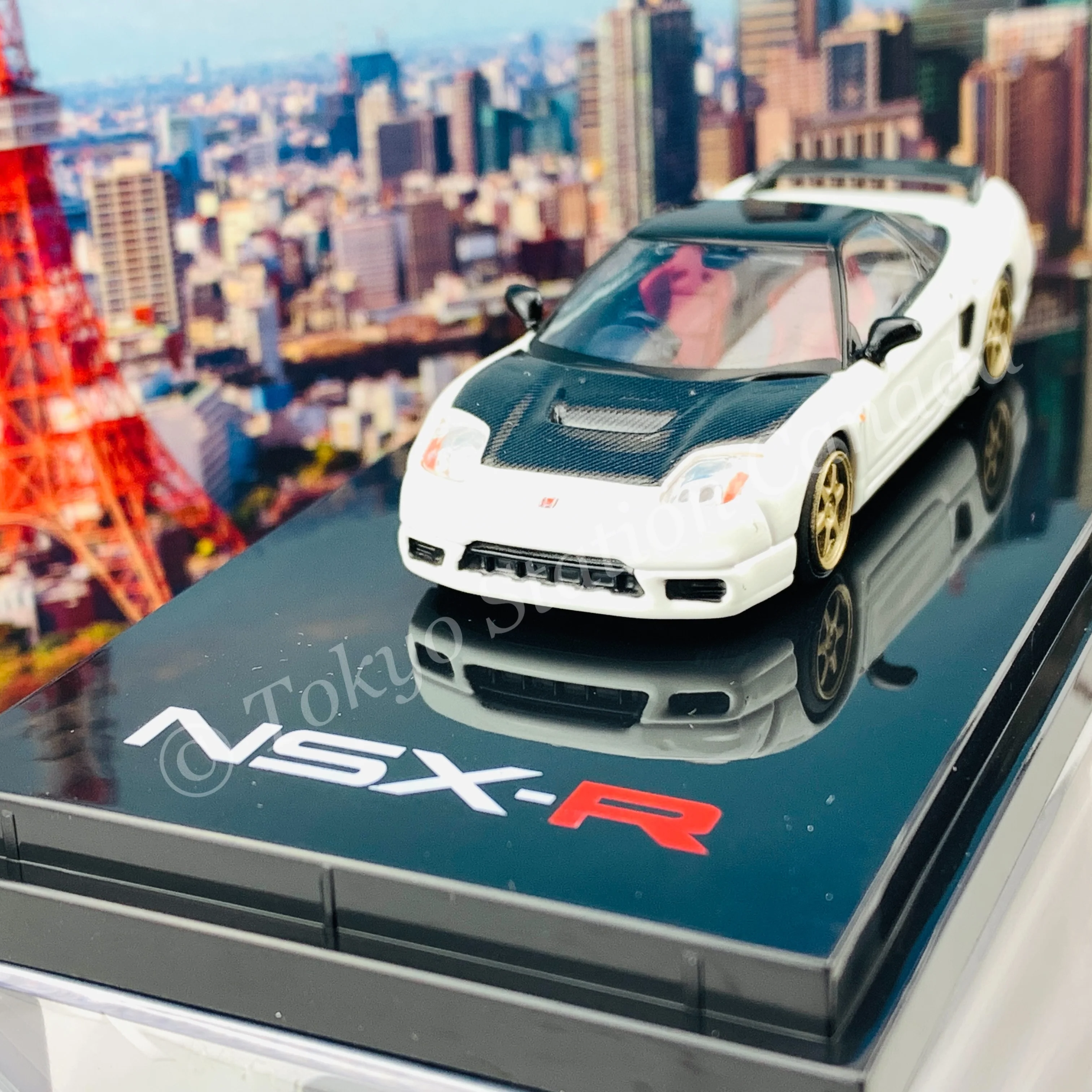 HOBBY JAPAN 1/64 Honda NSX-R (NA2) Carbon Front Cowl / Customized Ver. Championship White HJ641015BCW - Image 3