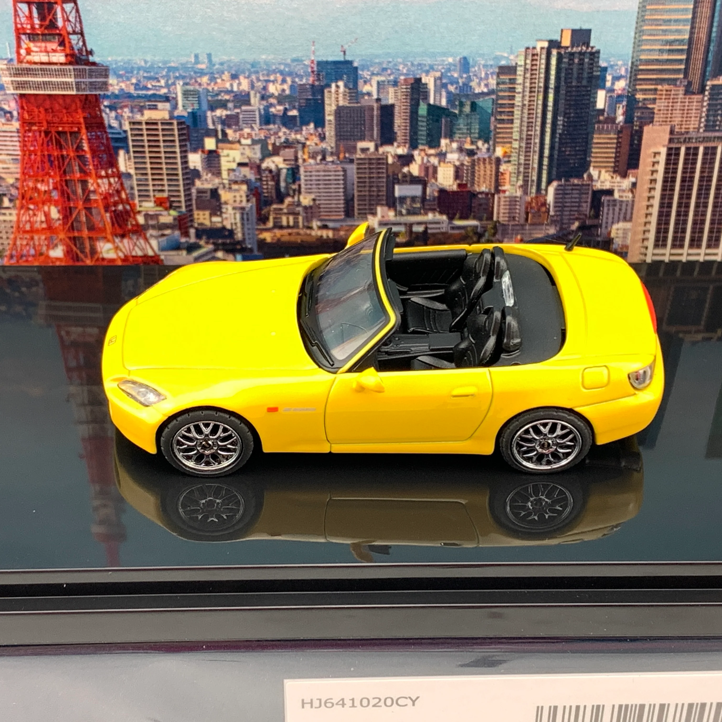 HOBBY JAPAN 1/64 Honda S2000 AP1 Type 200 Customized Version Yellow HJ641020CY - Image 4