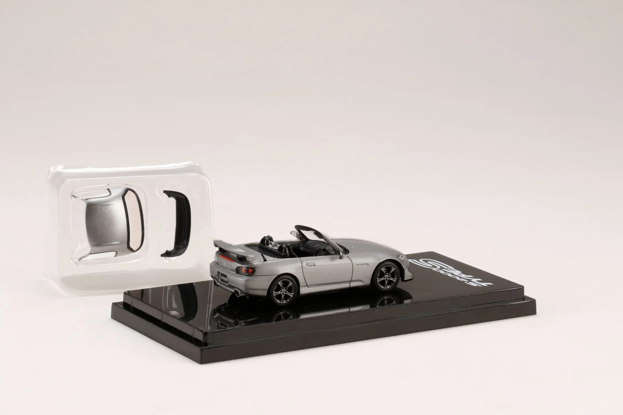 HOBBY JAPAN 1/64 Honda S2000 Type S (AP2) SILVER HJ641020SS - Image 3