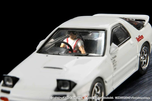 HOBBY JAPAN 1/64 Mazda RX-7 (FC3S) RedSuns / Ryosuke Takahashi (Diorama Set) HJ641043DW - Image 2