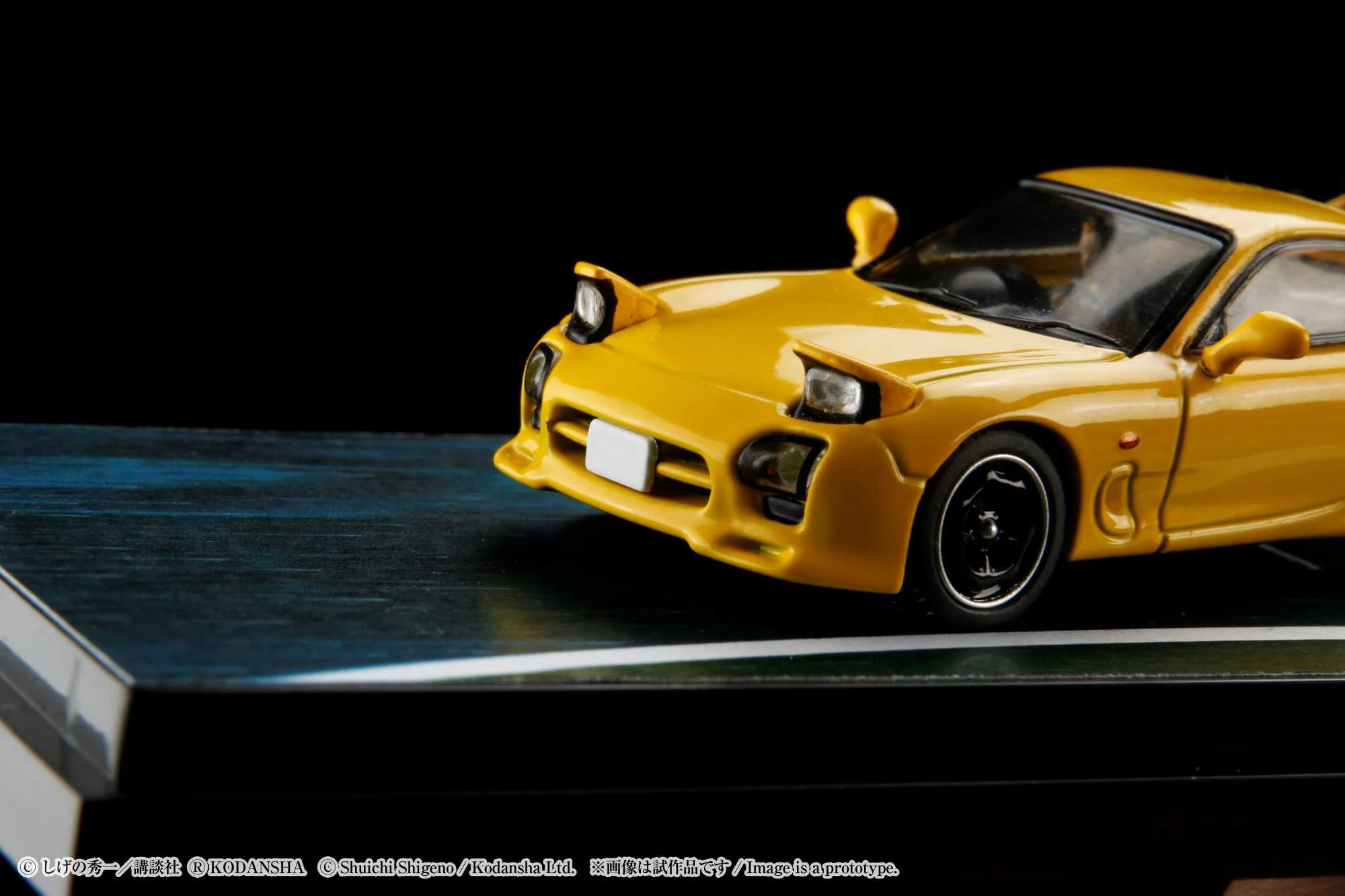 HOBBY JAPAN 1/64 Mazda RX-7 (FD3S) Project D / Keisuke Takahashi (Diorama Set) HJ643007AD - Image 2