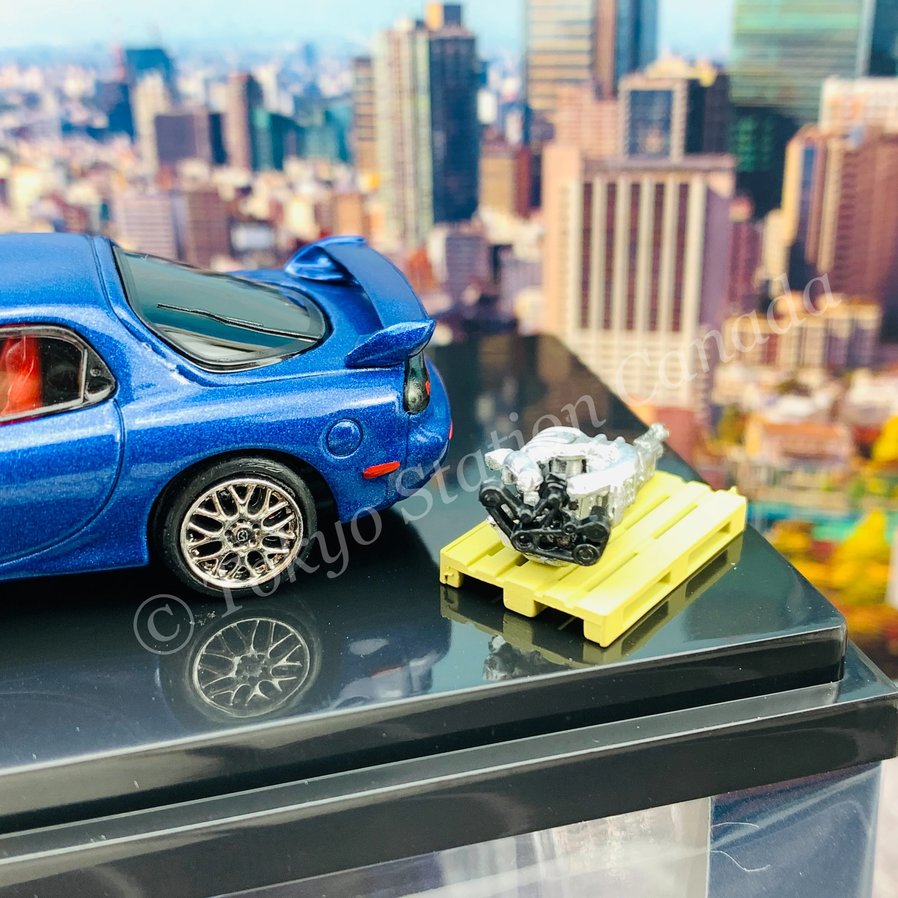 HOBBY JAPAN 1/64 Mazda RX-7 (FD3S) SPIRIT R TYPE A With Engine Display Model Blue Mica HJ642007DBL - Image 3