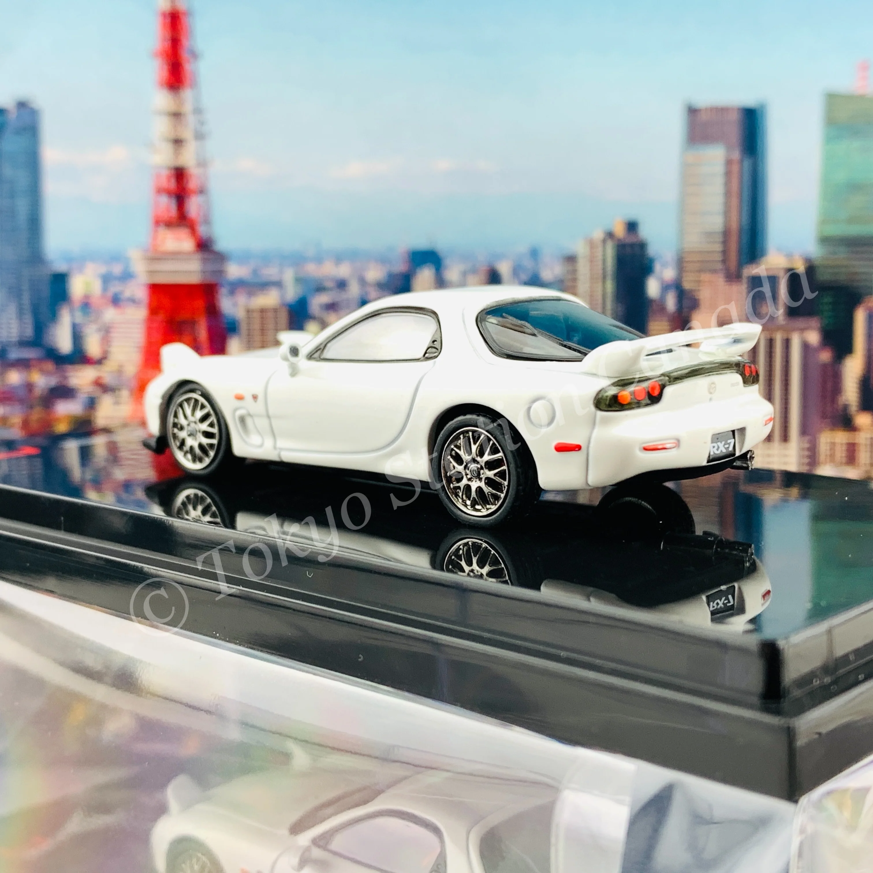 HOBBY JAPAN 1/64 Mazda RX-7 (FD3S) SPIRIT R TYPE A With Engine Display Model White HJ642007DW - Image 4