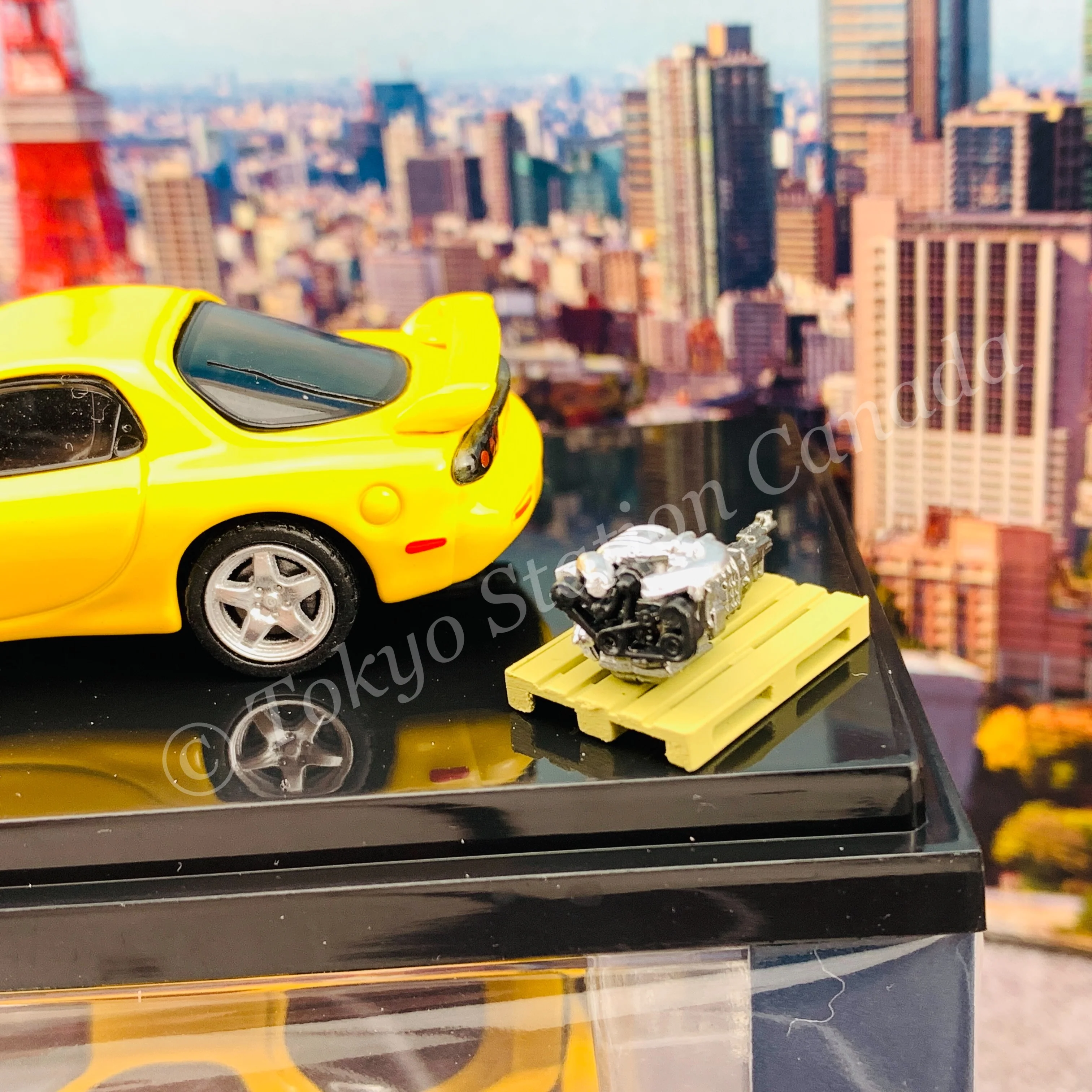 HOBBY JAPAN 1/64 Mazda RX-7 (FD3S) TYPE RS With Engine Display Model Sunburst Yellow HJ642007FY - Image 3