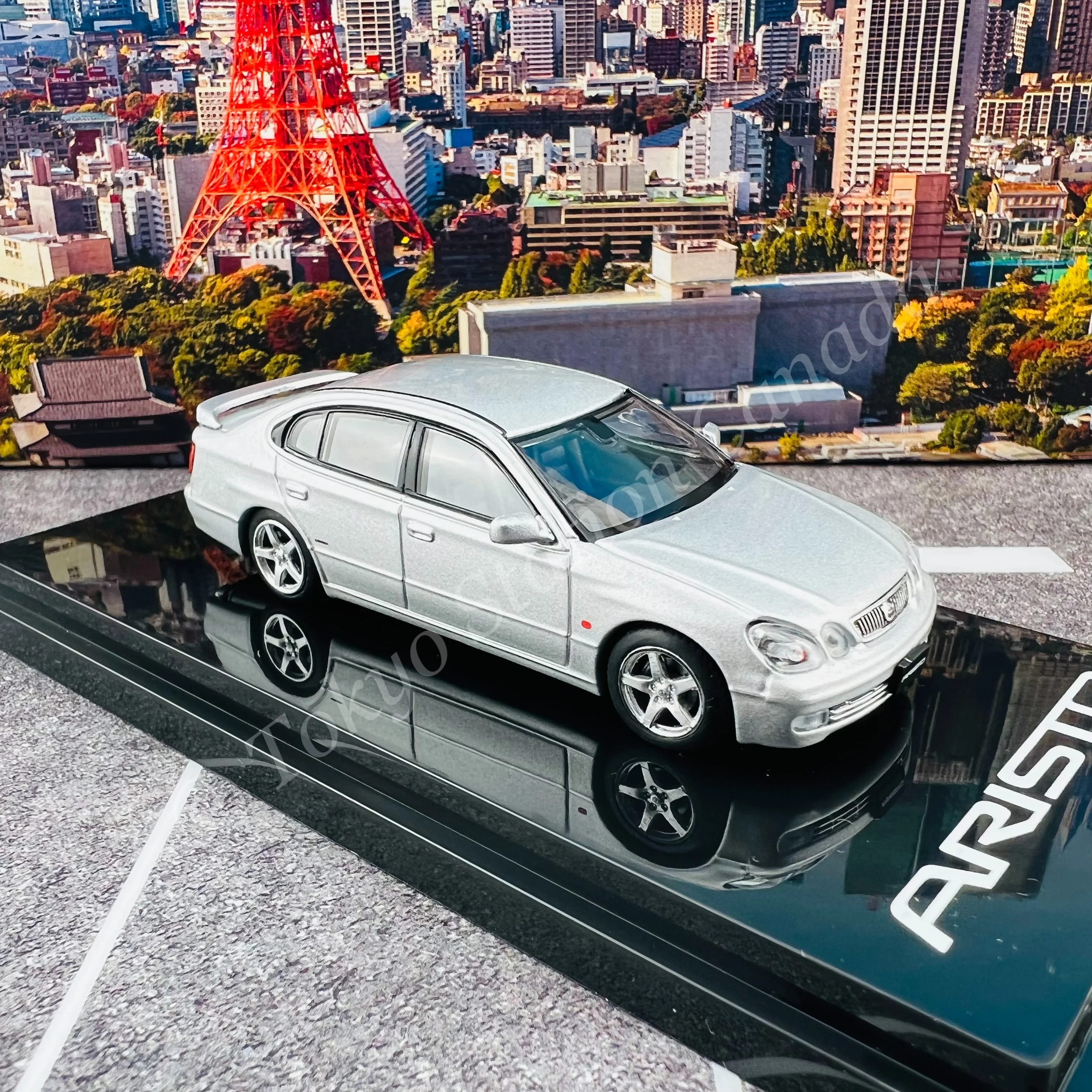 HOBBY JAPAN 1/64 Toyota ARISTO V300 VERTEX EDITION Silver Metallic HJ641030AS - Image 4