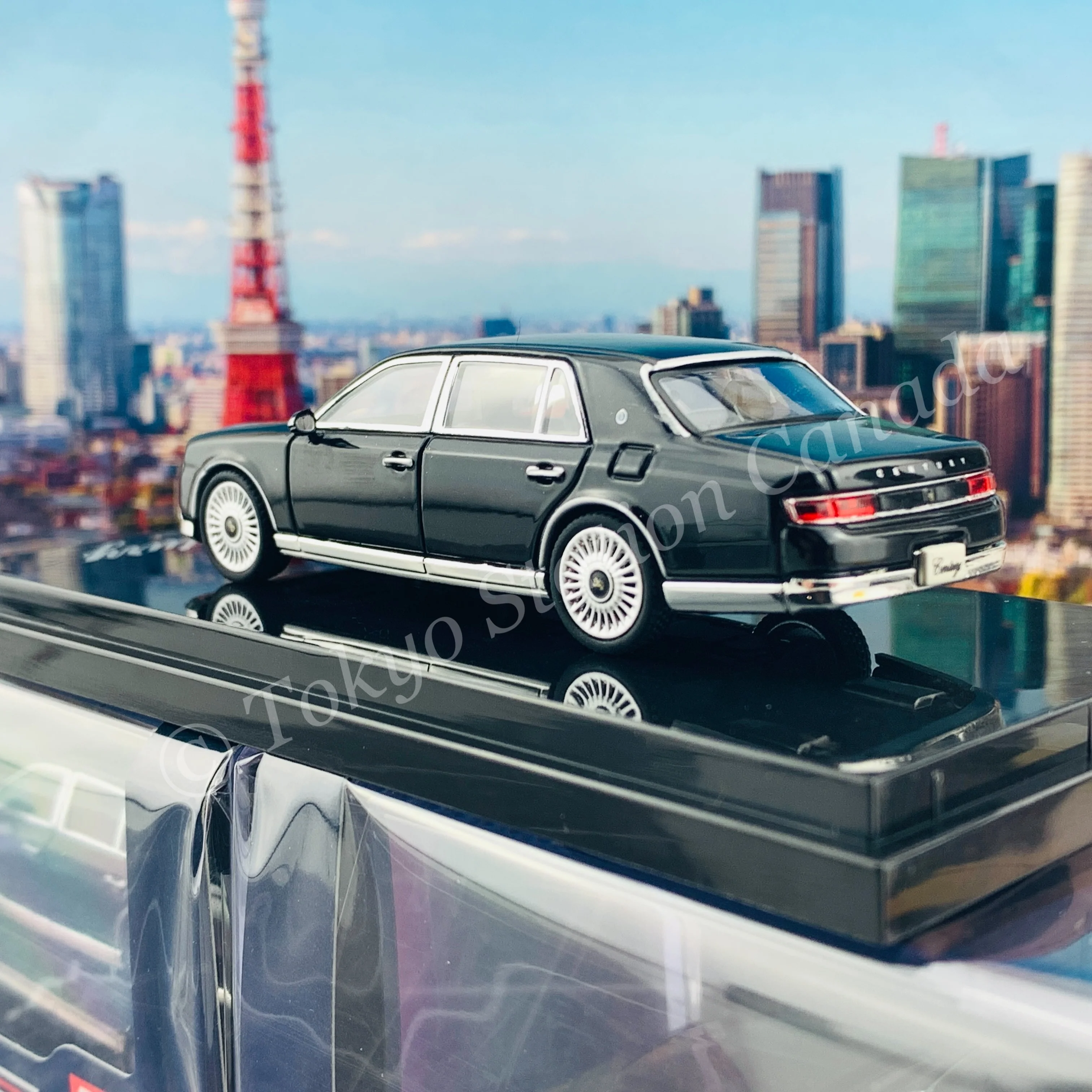 HOBBY JAPAN 1/64 Toyota CENTURY (UWG60 ) ETERNAL BLACK HJ641019BK - Image 4