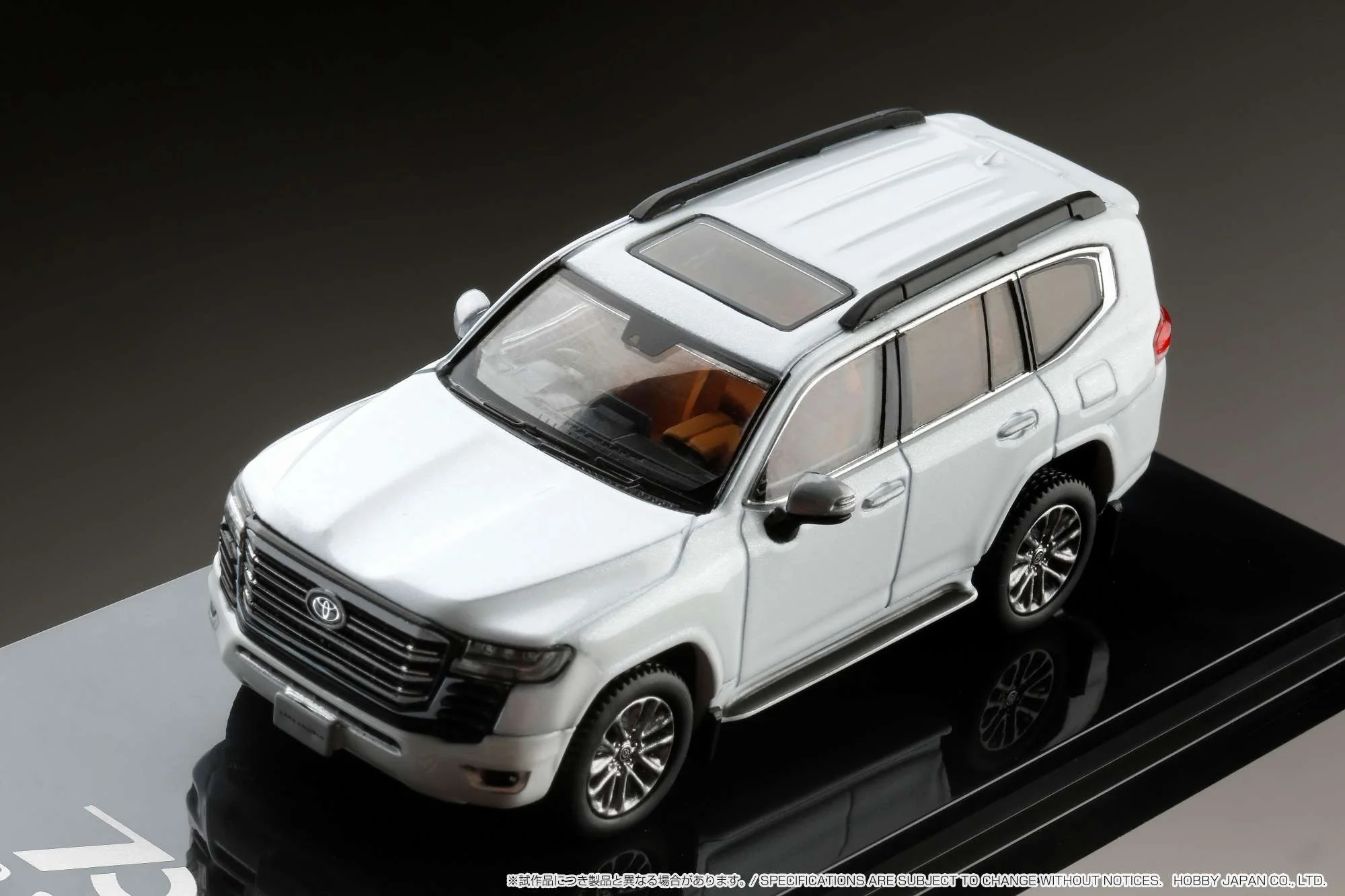 HOBBY JAPAN 1/64 Toyota LAND CRUISER (JA300W) ZX White Pearl HJ641050AWB - Image 2