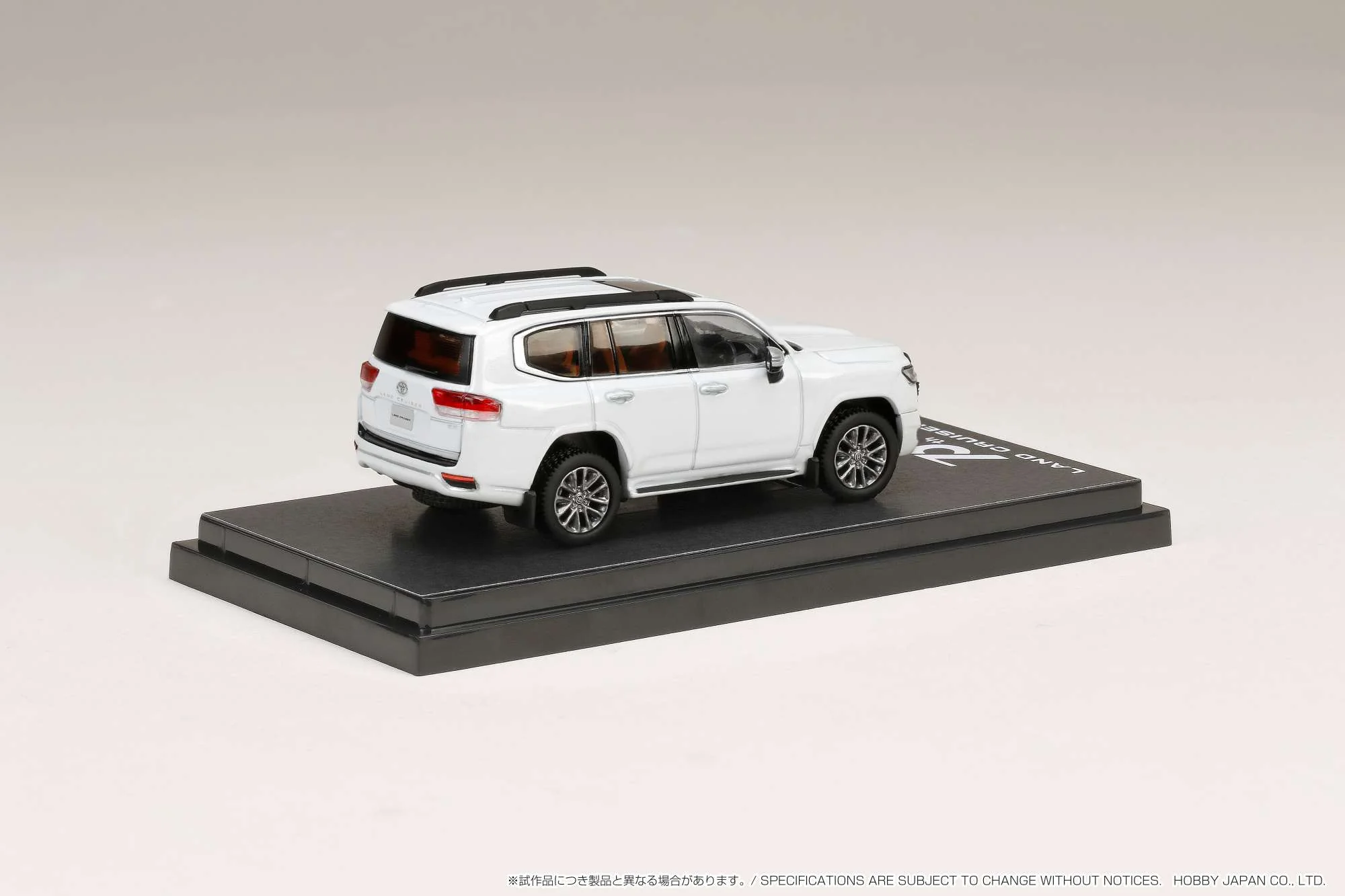 HOBBY JAPAN 1/64 Toyota LAND CRUISER (JA300W) ZX White Pearl HJ641050AWB - Image 4