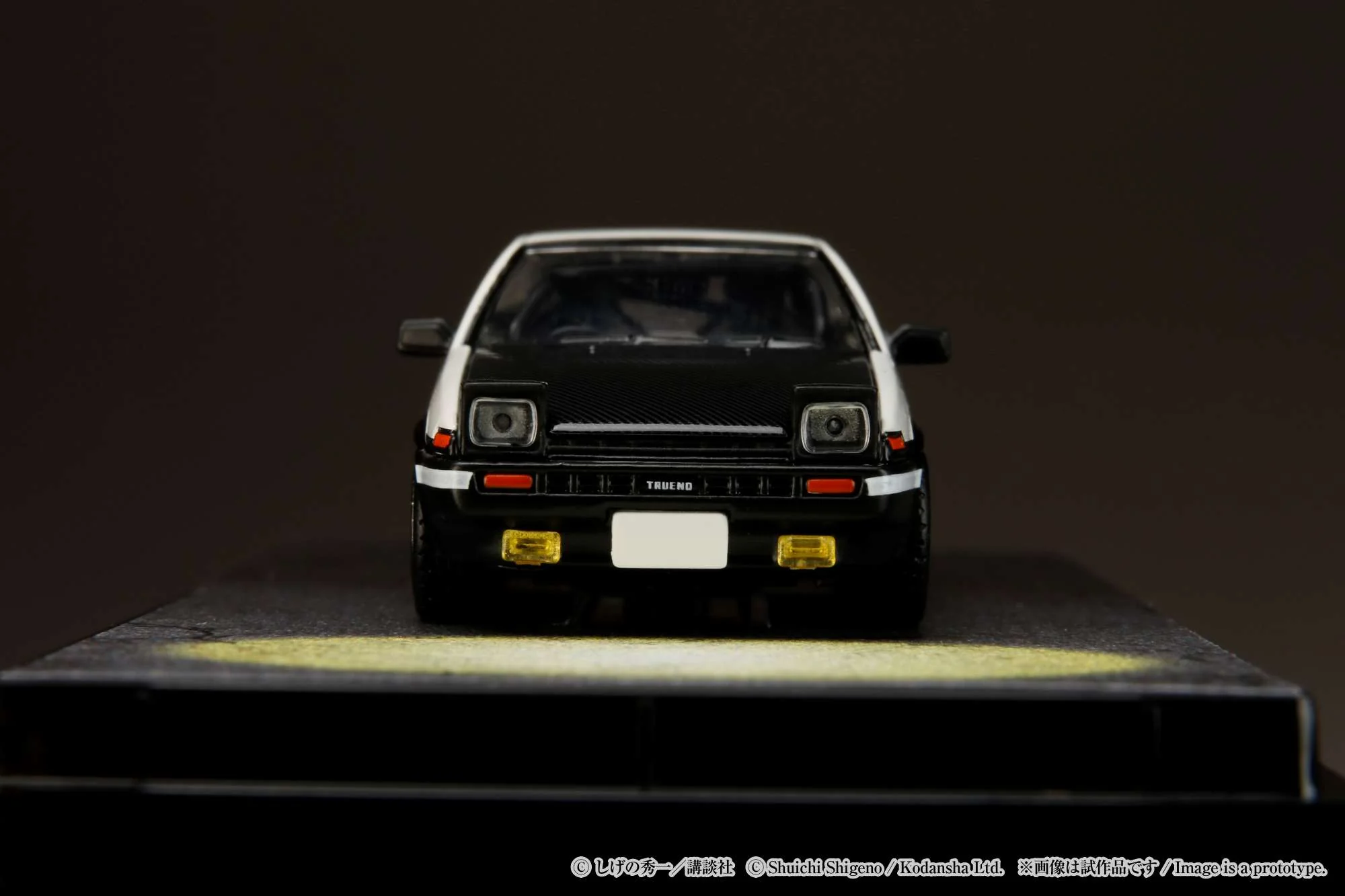 HOBBY JAPAN 1/64 Toyota SPRINTER TRUENO (AE86) FINAL VERSION / INITIAL D Engine Mounted Model VS Shinji Inui (Carbon Hood) - Image 5
