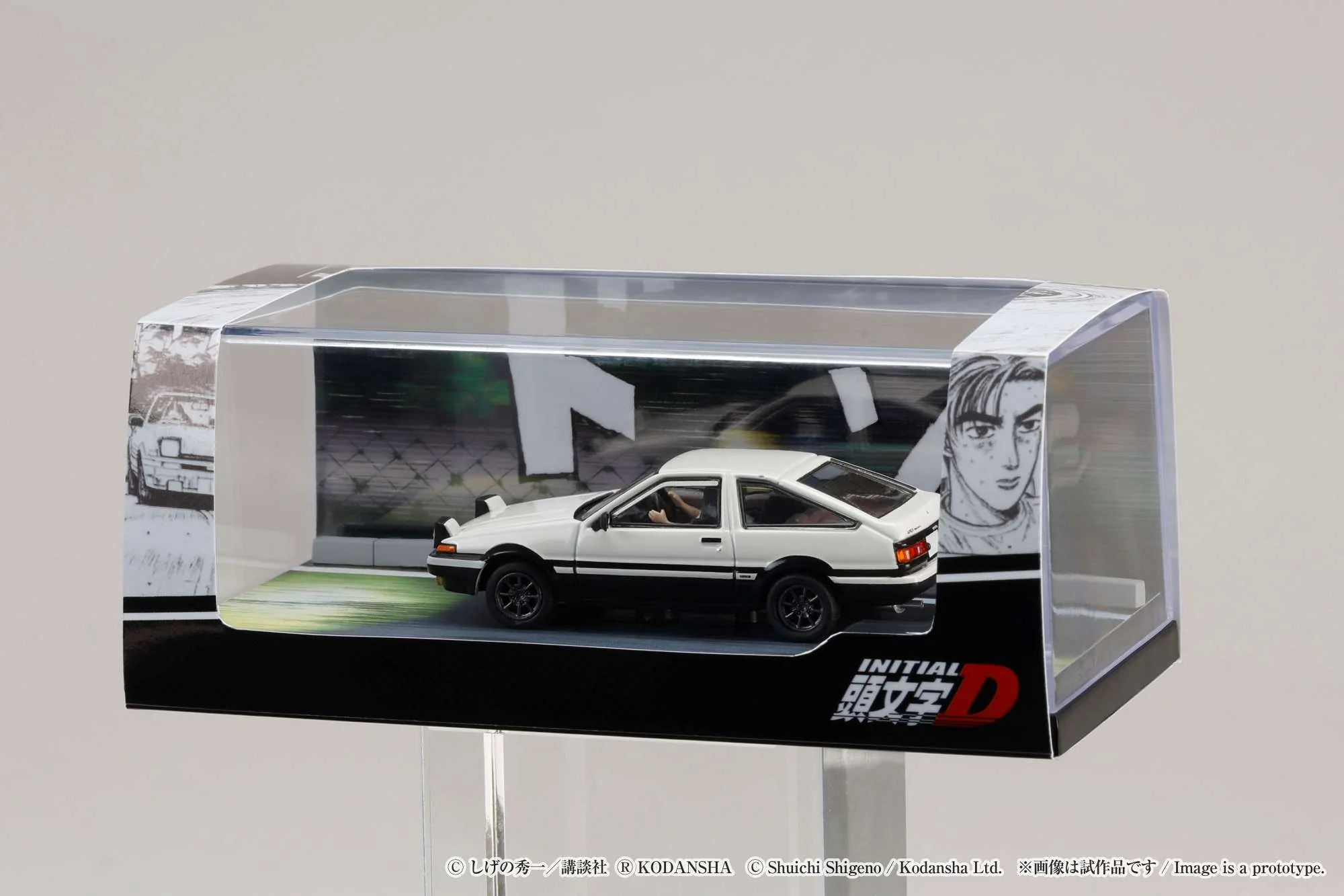 HOBBY JAPAN 1/64 Toyota SPRINTER TRUENO GT APEX AE86 / INITIAL D VS Ryosuke Takahashi With Takumi Fujiwara Figure HJ643008DB - Image 2