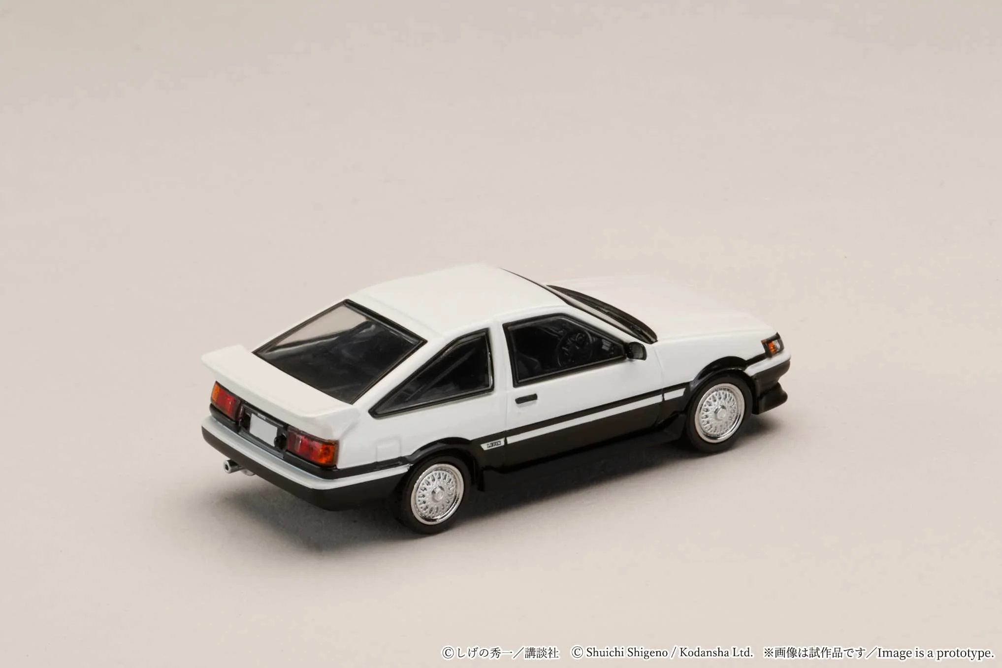 PREORDER HOBBY JAPAN JDM64 1/64 Toyota COROLLA LEVIN (AE86) / Initial D Wataru Akiyama vs Takumi Fujiwara (Includes 2 random cards) HJDMD008B (Approx. Release Date : Q3 2026 subjects to the manufacturer's final decision) - Image 6