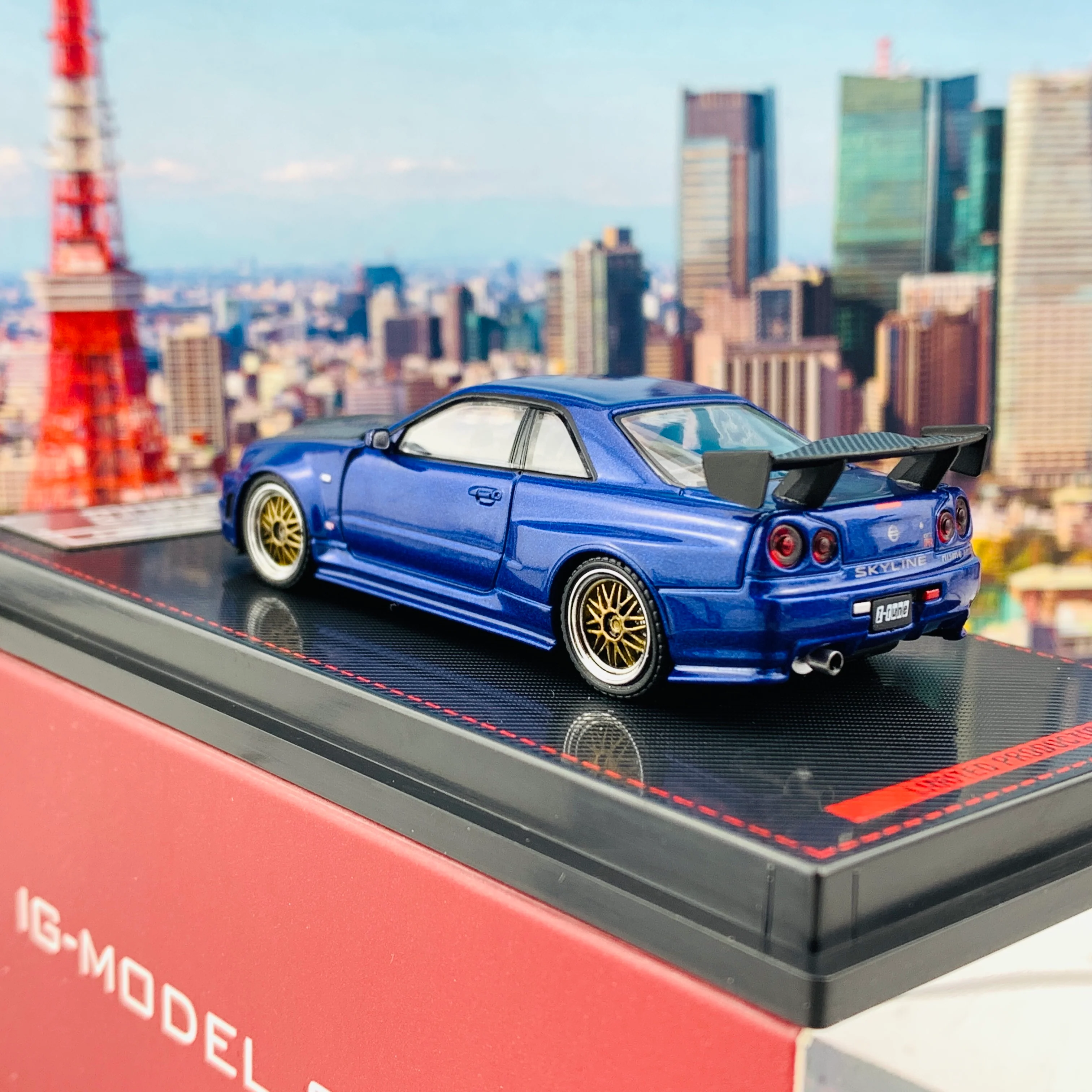 Ignition Model 1/64 Nismo R34 GTR Z-tune Blue Metallic with Carbon Bonnet and GT Wing IG1869 - Image 4