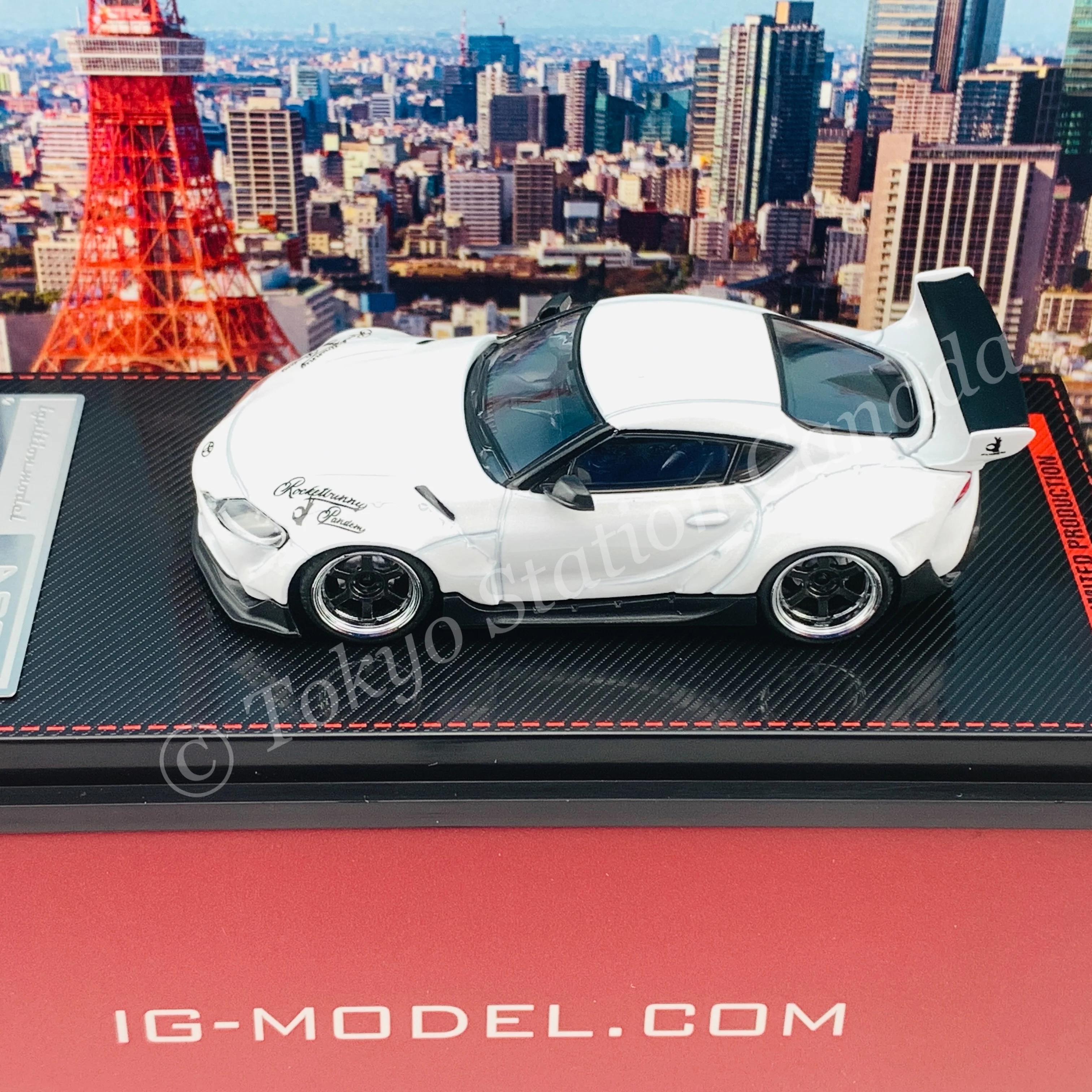 Ignition Model 1/64 PANDEM Supra (A90) Pearl White IG2333 - Image 5