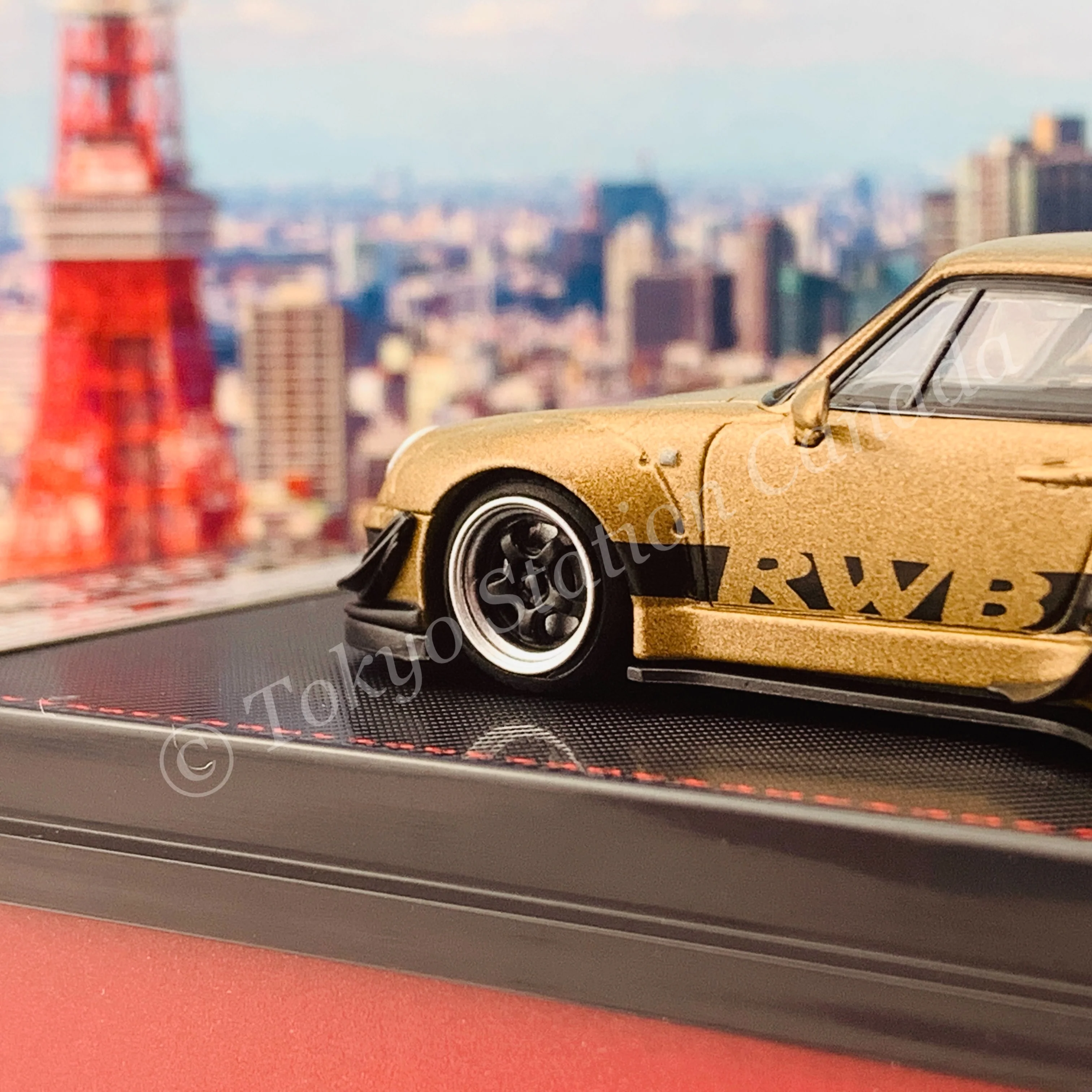 Ignition Model 1/64 RWB 993 Matte Gold IG2157 - Image 4