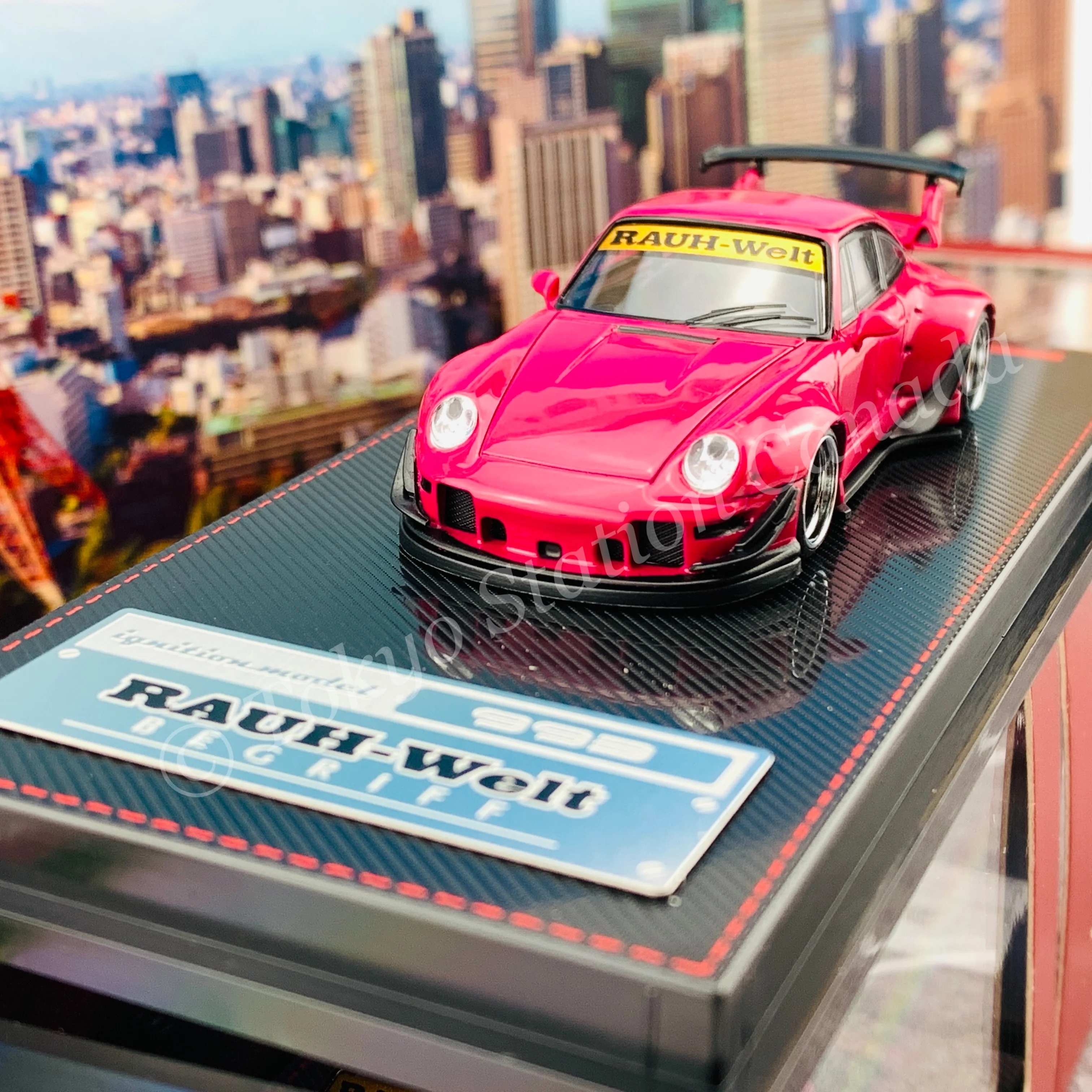 Ignition Model 1/64 RWB 993 Pink IG2153 - Image 2