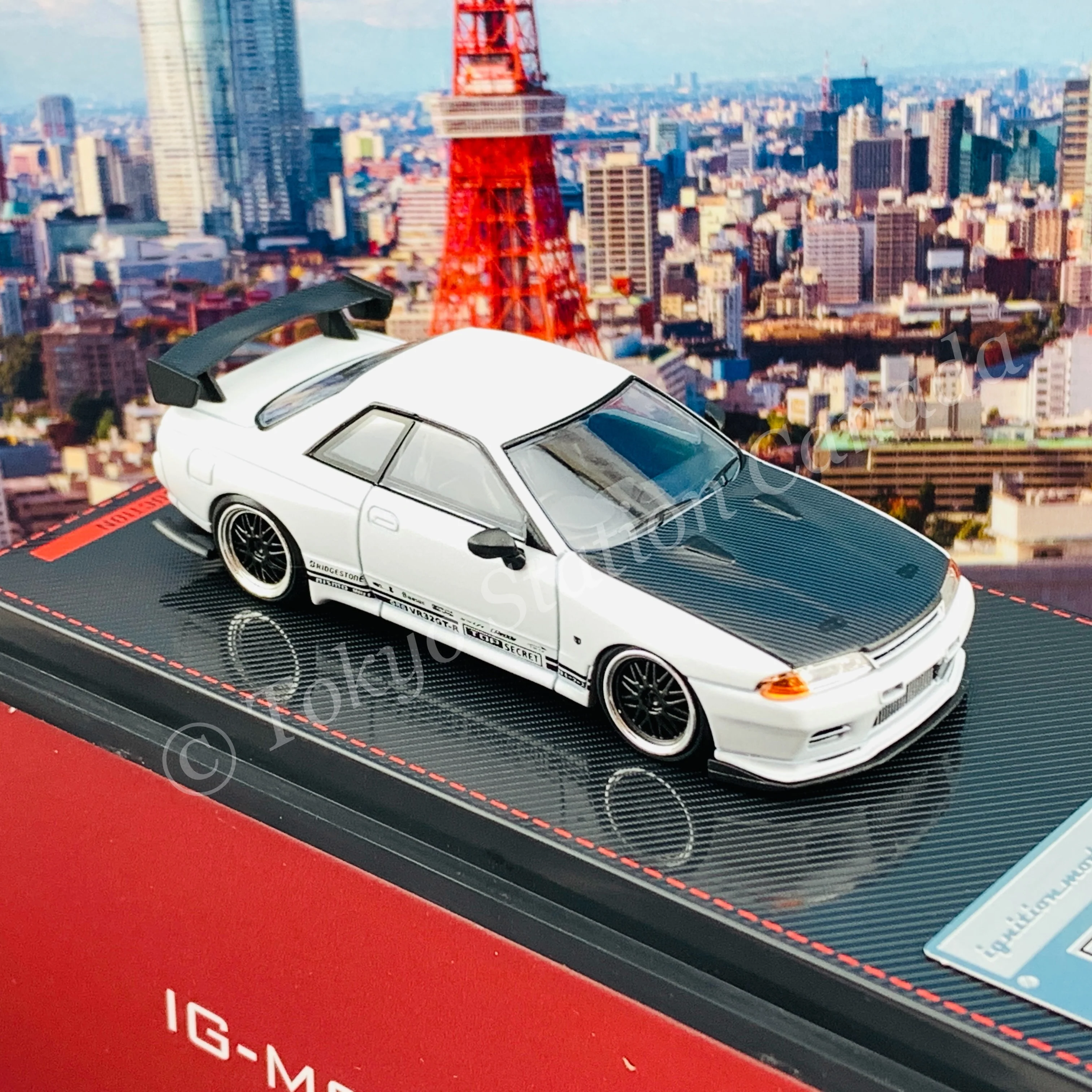 Ignition Model 1/64 TOP SECRET GT-R (VR32) Matte Pearl White IG2395 - Image 4
