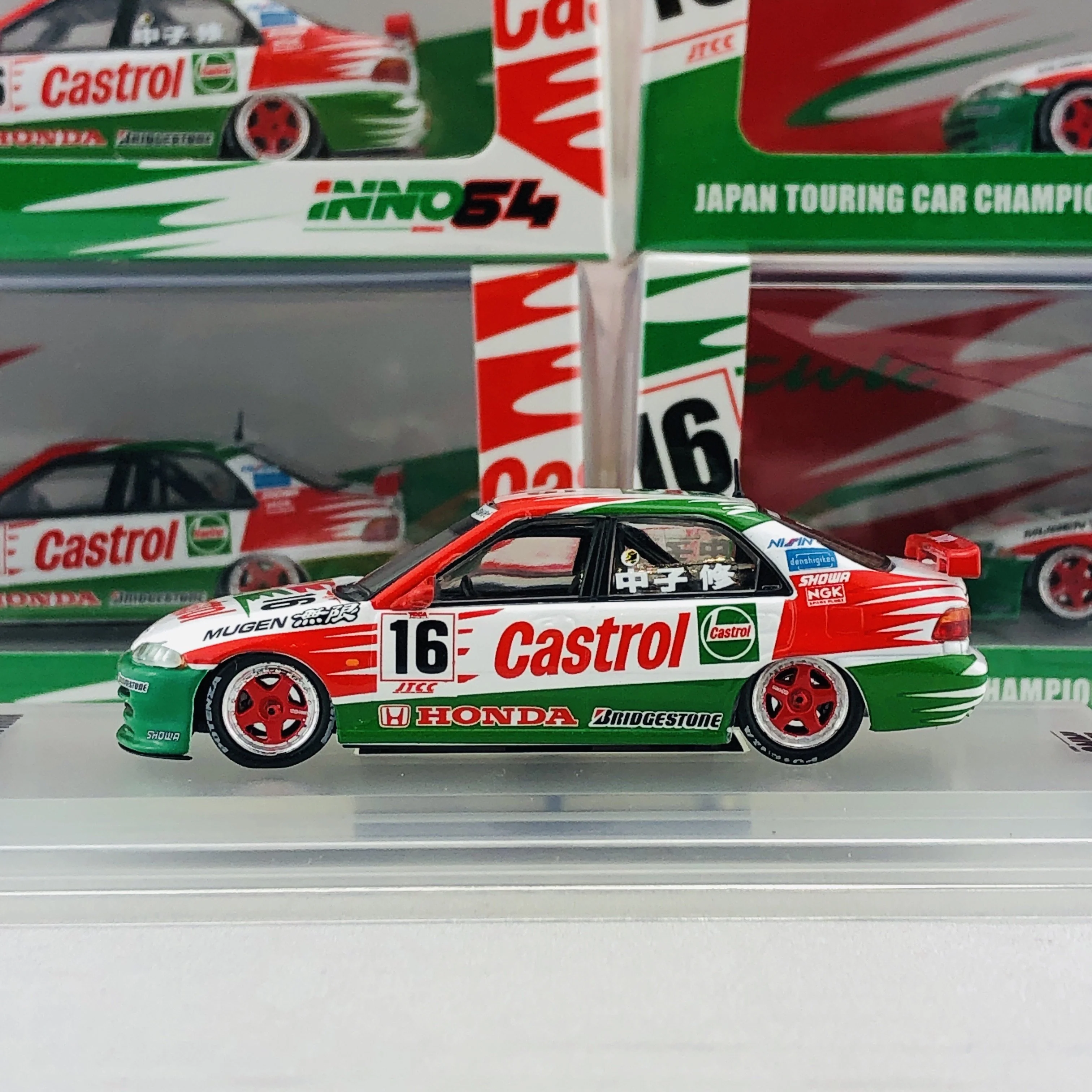 INNO64 HONDA CIVIC Ferio Gr.A #16 "CASTROL MUGEN" JTCC 1995 IN64-EG9-CA95 - Image 2