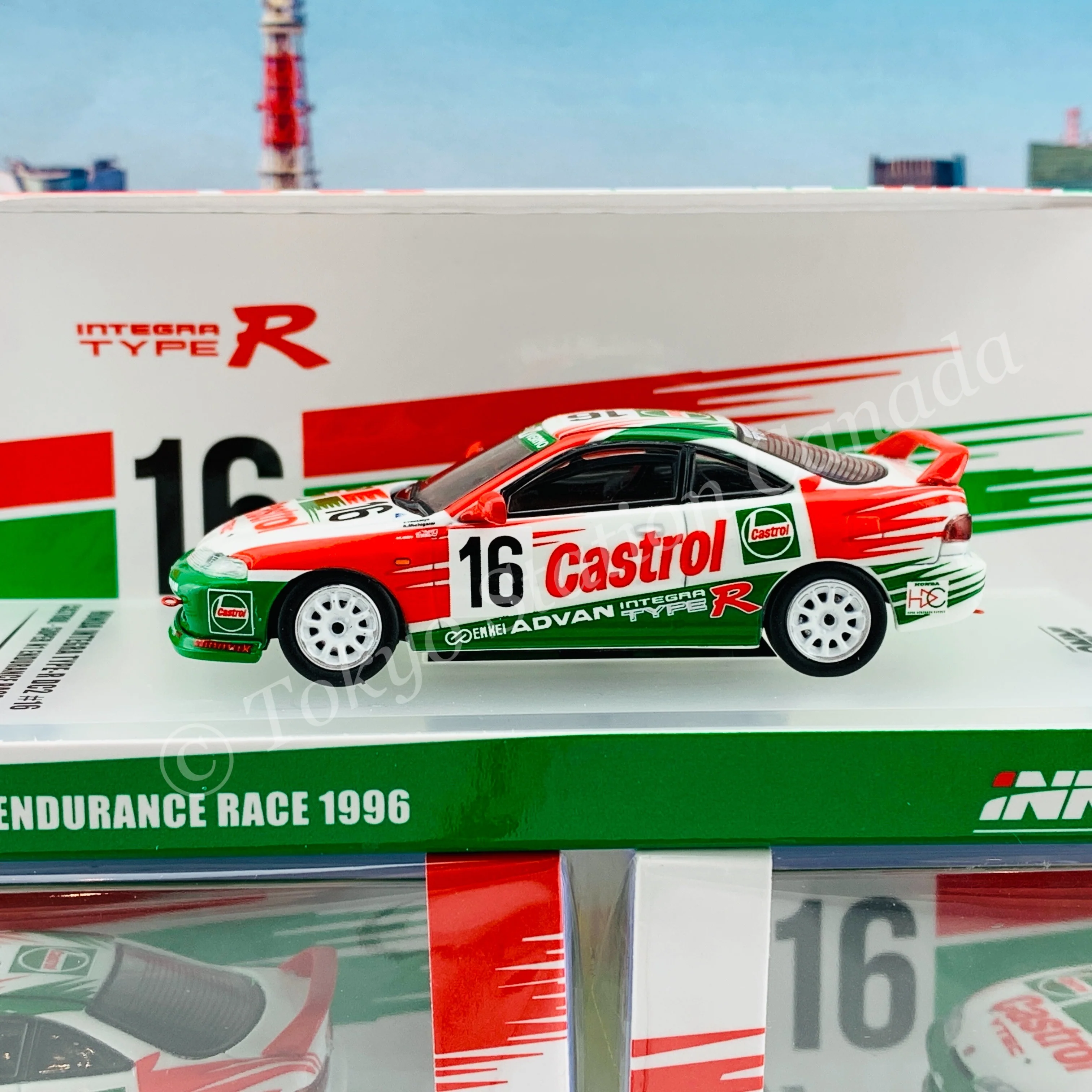 INNO64 1/64 HONDA INTEGRA TYPE-R DC2 #16 CASTROL SUEPR N1 ENDURANCE RACE 1996 IN64-DC2-CA16 - Image 2