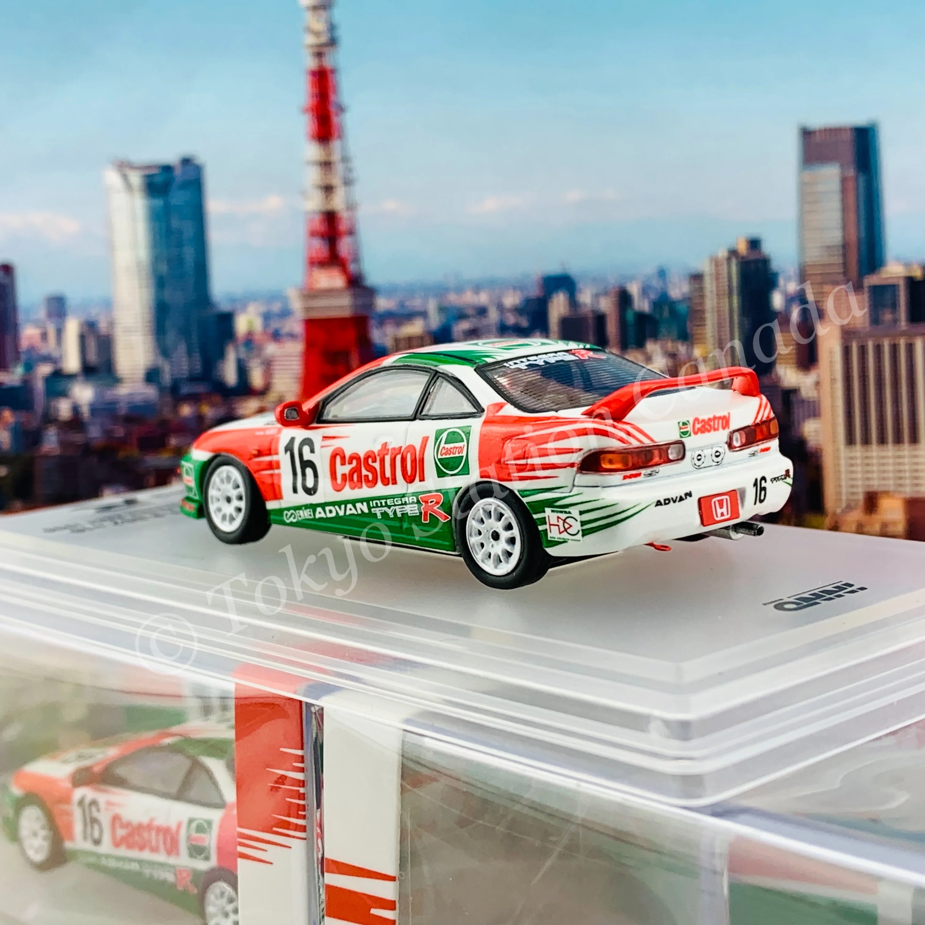 INNO64 1/64 HONDA INTEGRA TYPE-R DC2 #16 CASTROL SUEPR N1 ENDURANCE RACE 1996 IN64-DC2-CA16 - Image 5