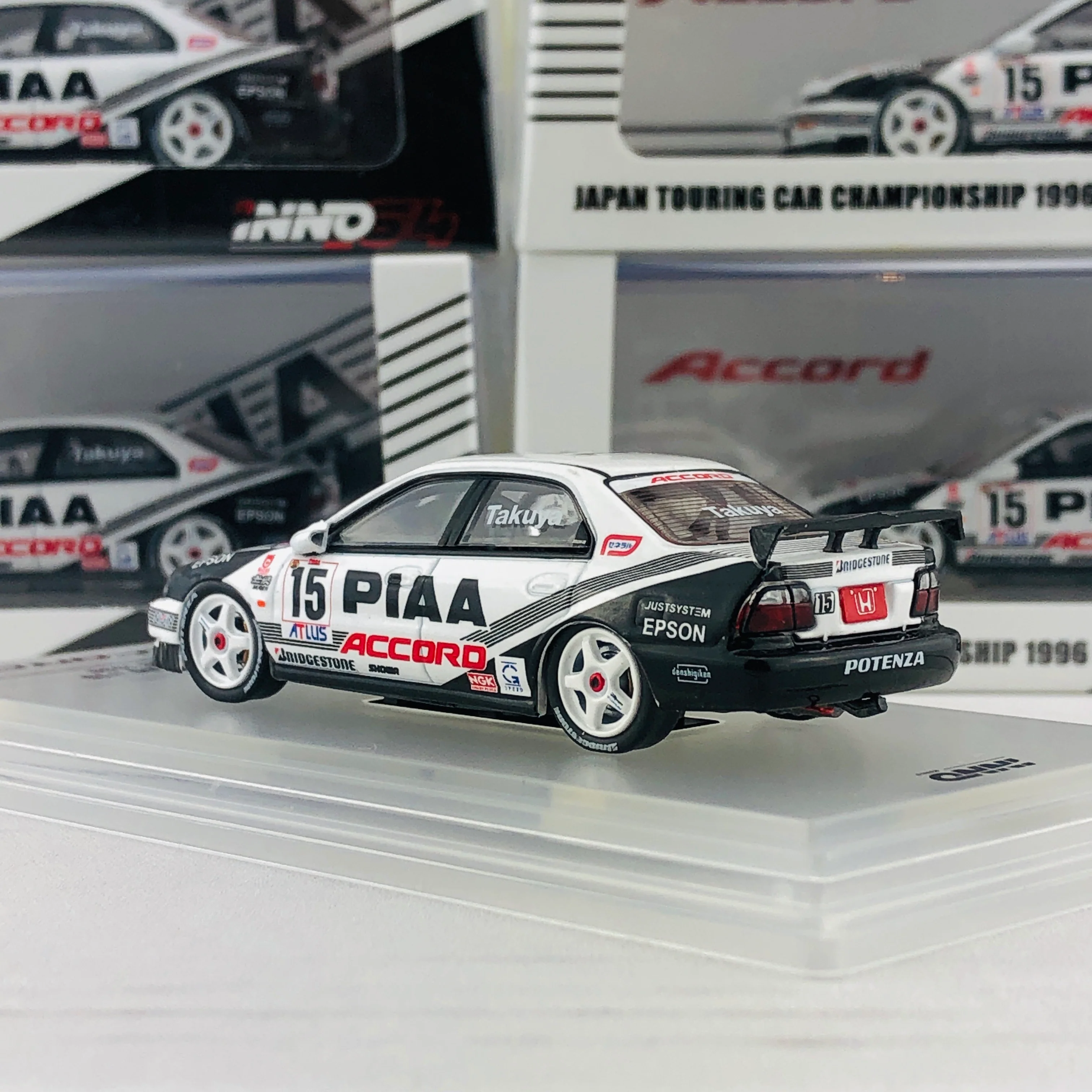 INNO64 1/64 HONDA ACCORD #15 "PIAA" JTCC 1996 IN64-CD6-PI96 - Image 3