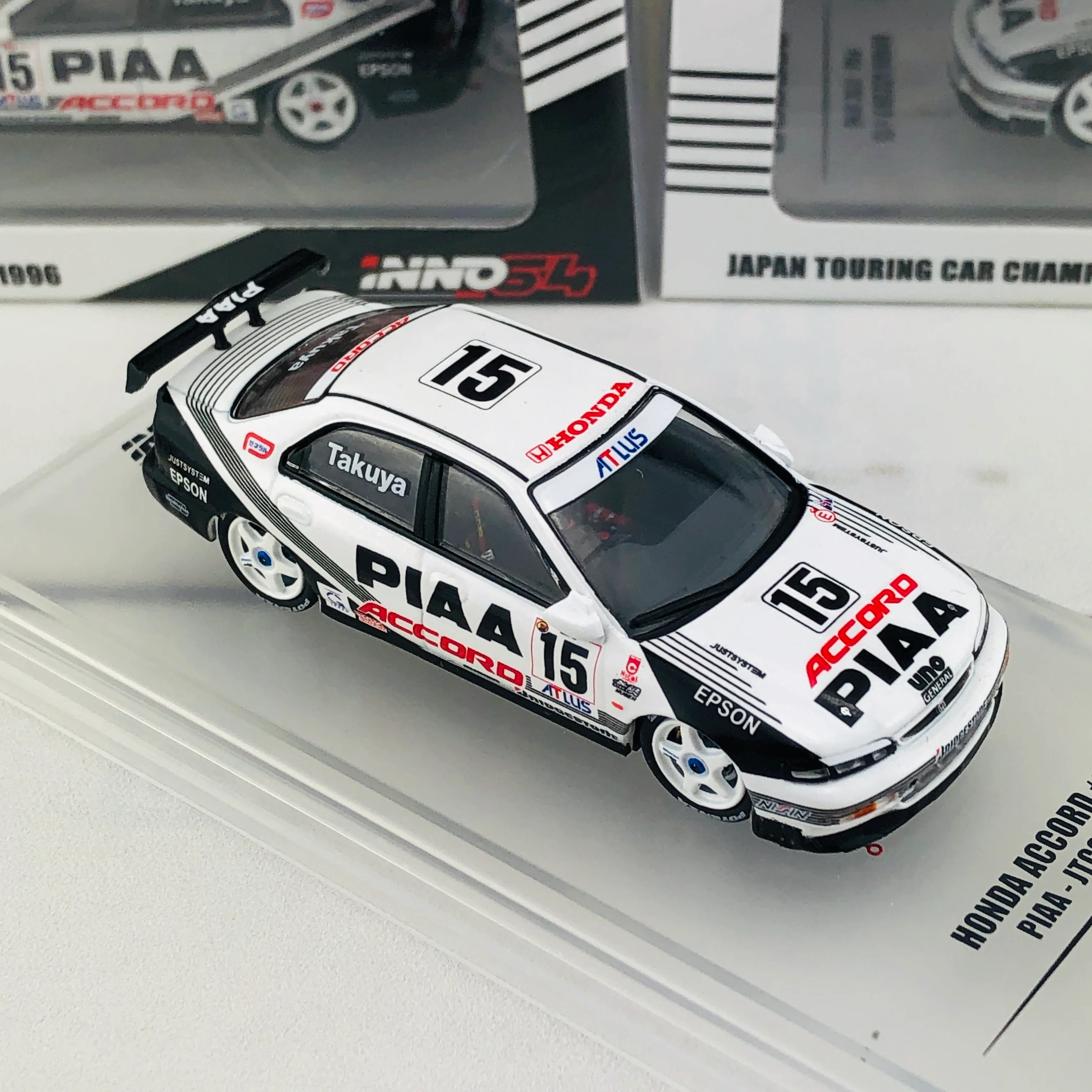 INNO64 1/64 HONDA ACCORD #15 "PIAA" JTCC 1996 IN64-CD6-PI96 - Image 6
