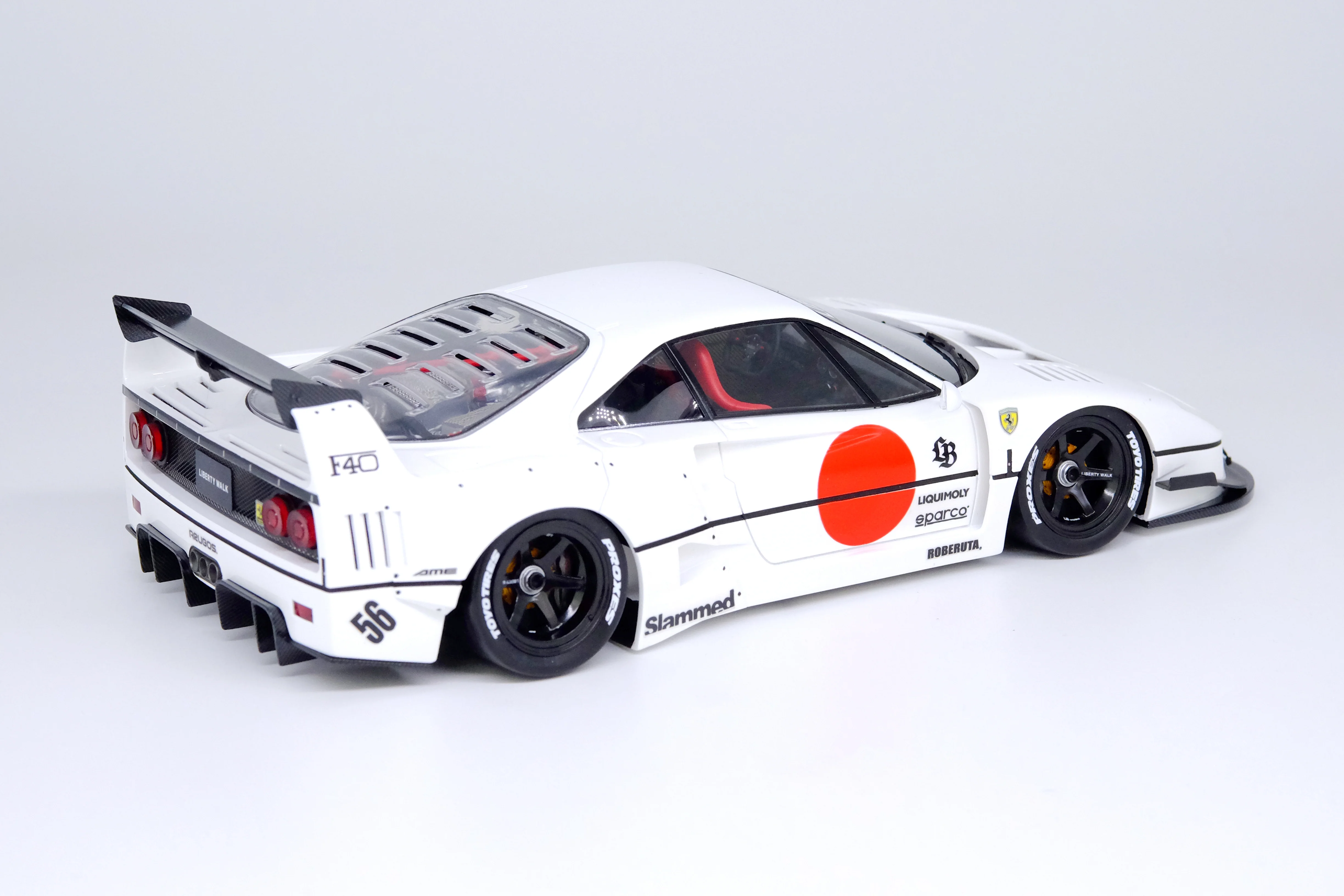INNO18 1/18 RESIN LBWK F40 White Tokyo Auto Salon 2023 IN18R-LBWKF40-TAS23 - Image 5